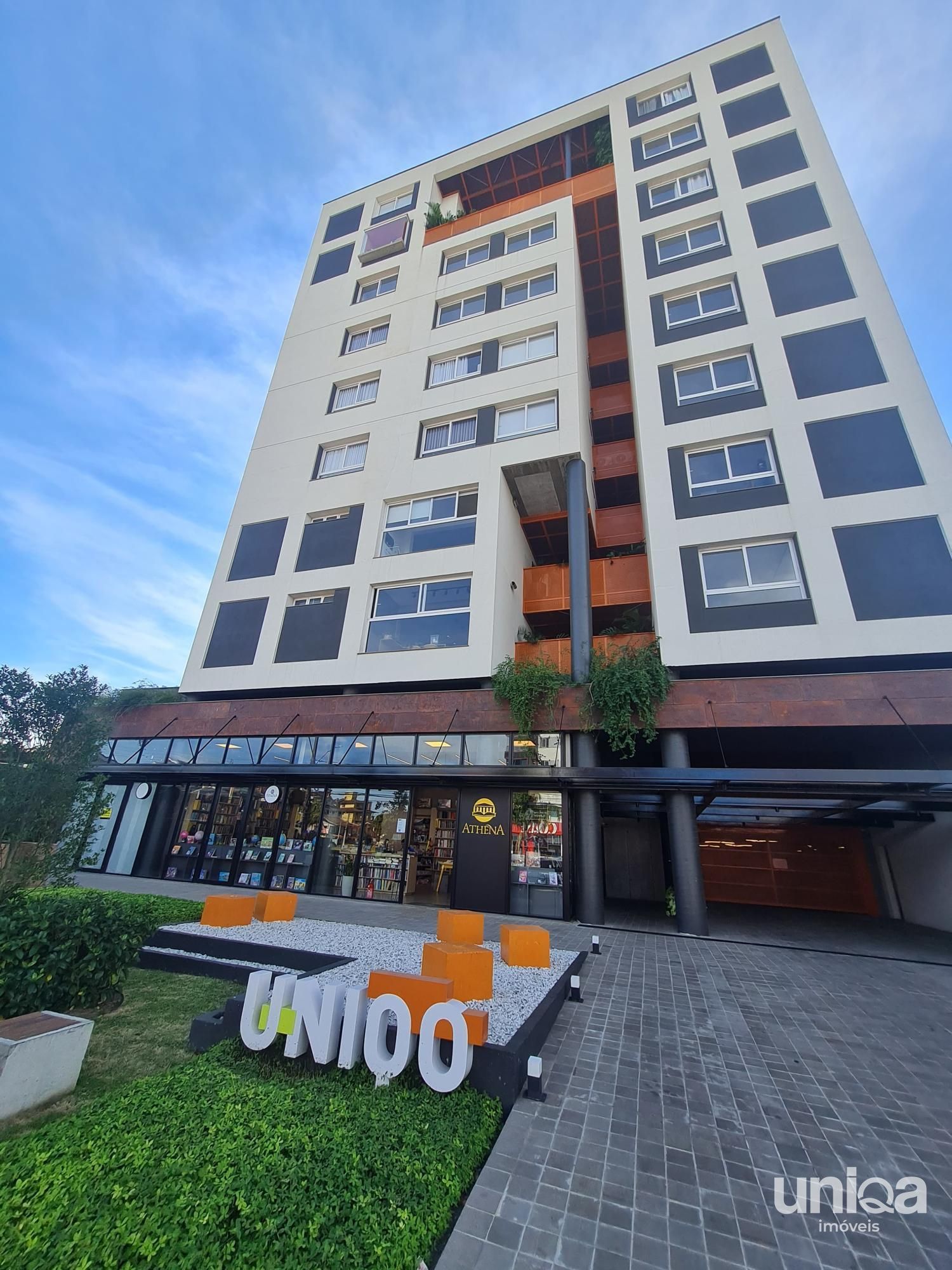 Loja térrea cm 90m2 com possibilidade de mezanino no ed uniq