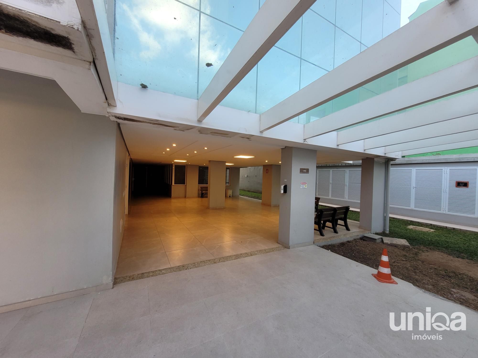 Apartamento 02 dormitórios para venda em Santa Maria com Suíte Sacada e Garagem