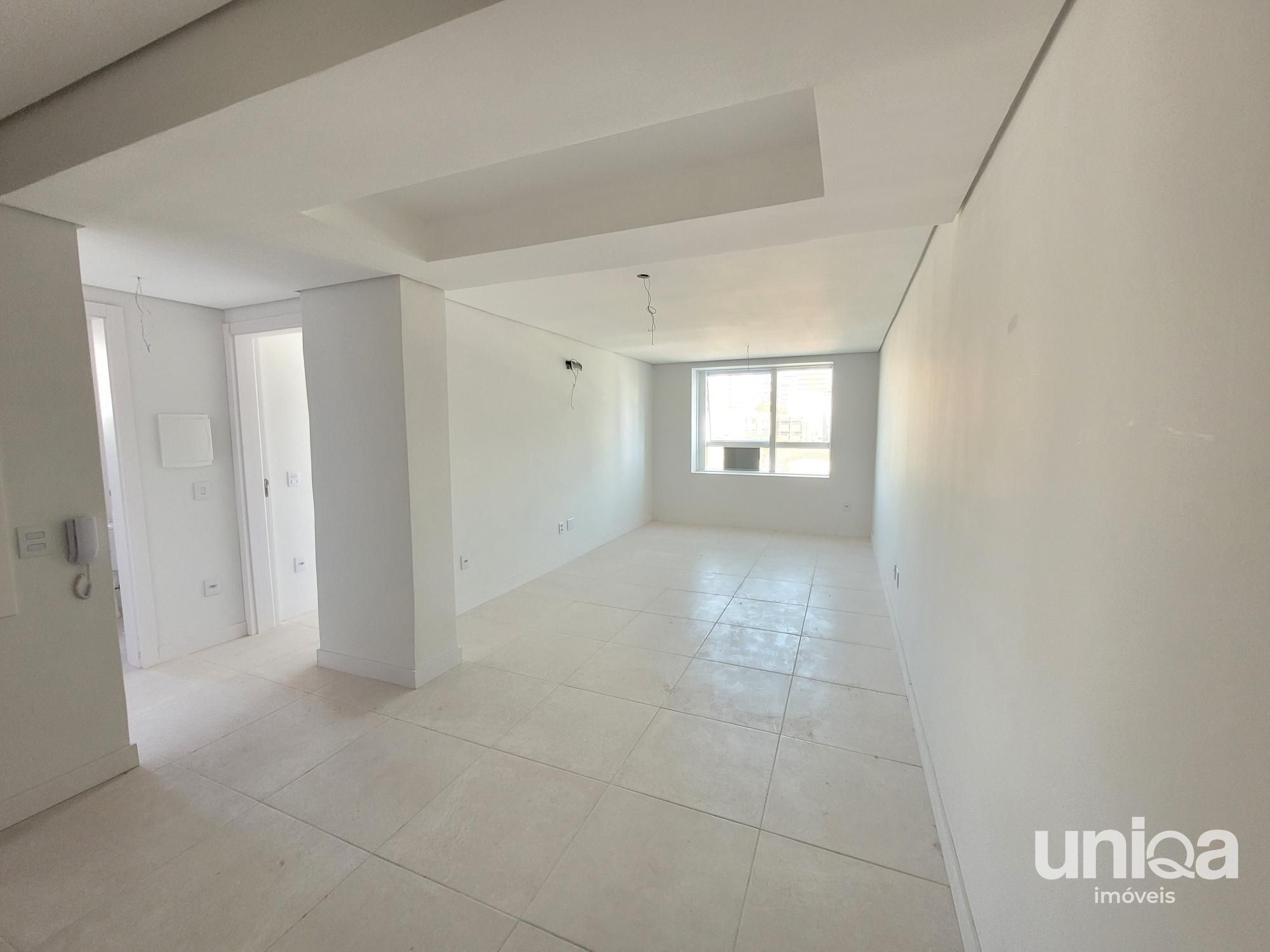 Apartamento 02 dormitórios para venda em Santa Maria com Suíte Sacada e Garagem