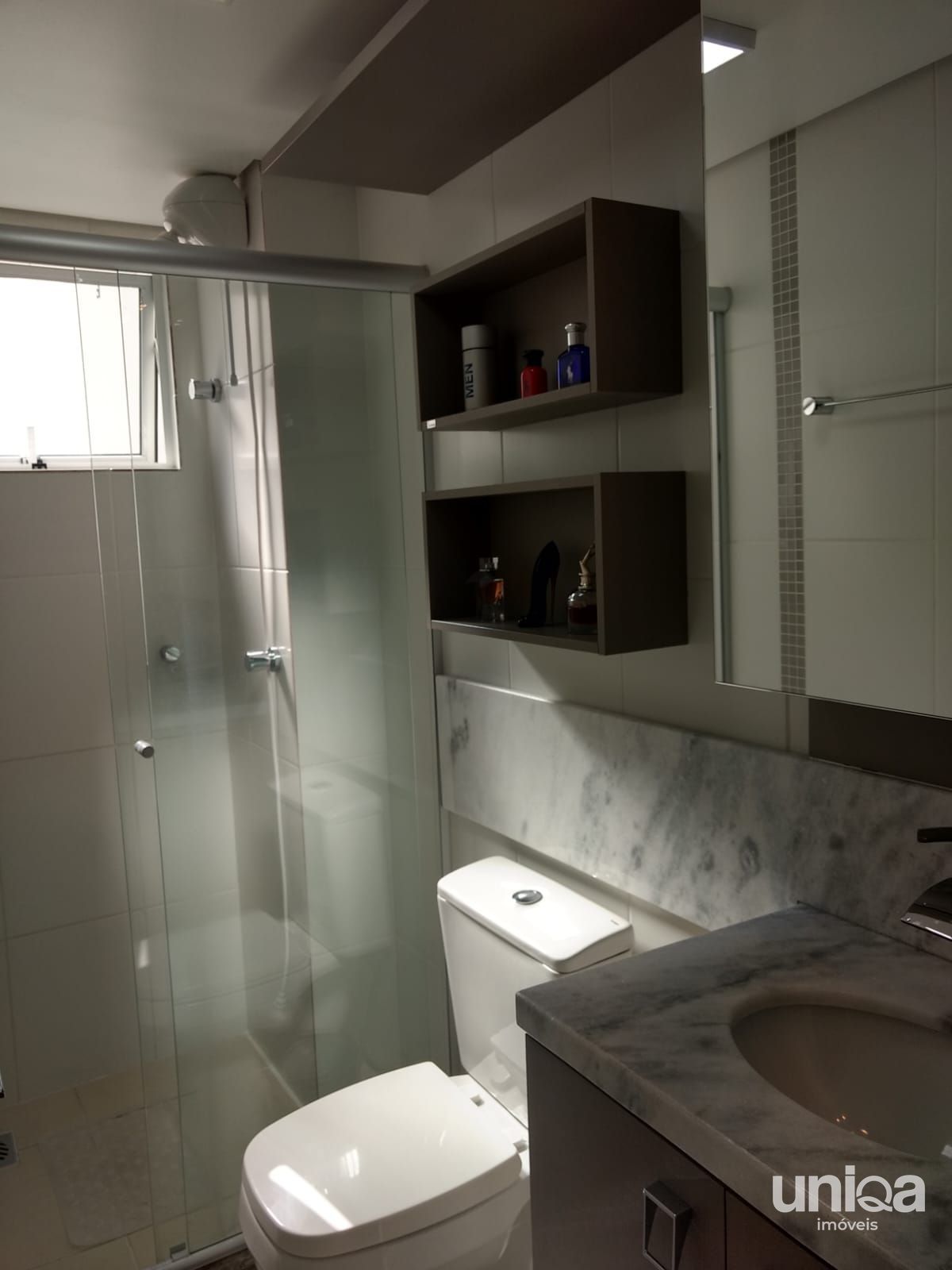 Apartamento de 02 dormitórios para compra no centro de santa