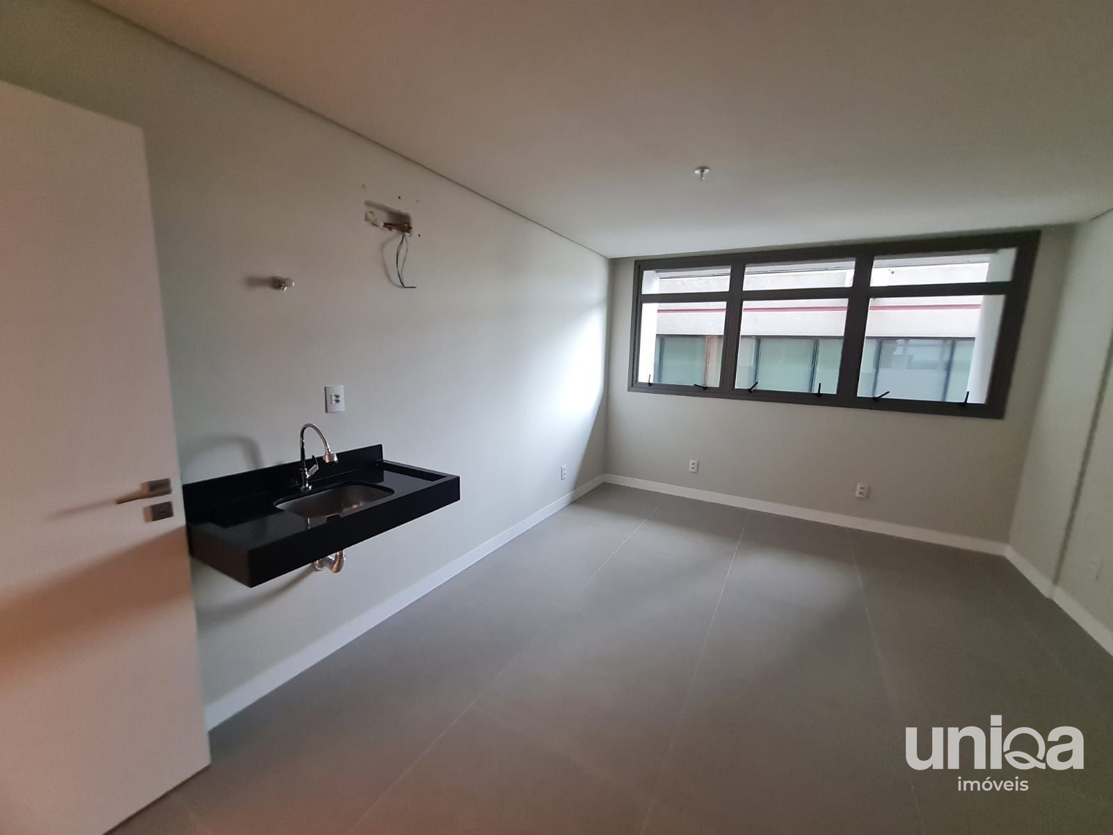 Sala para venda no ed VITTA CENTER em frente ao hospital de Caridade