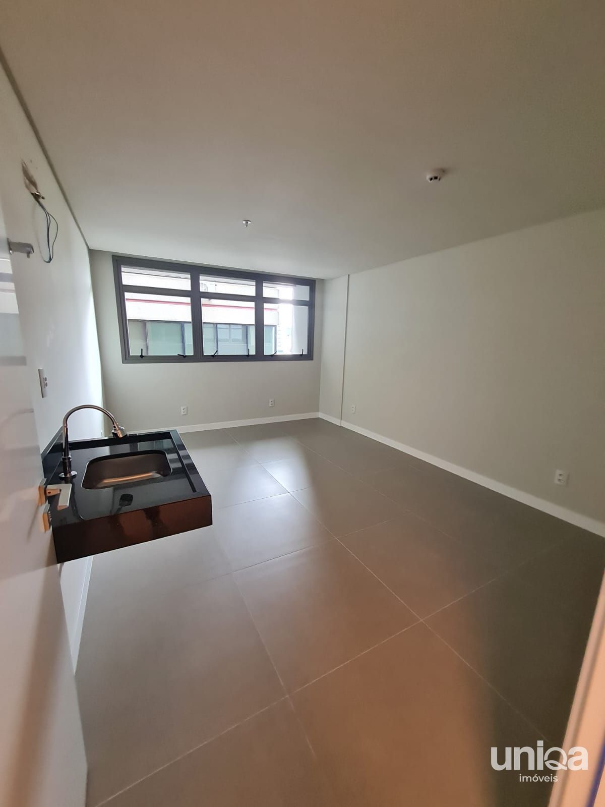 Sala para venda no ed VITTA CENTER em frente ao hospital de Caridade
