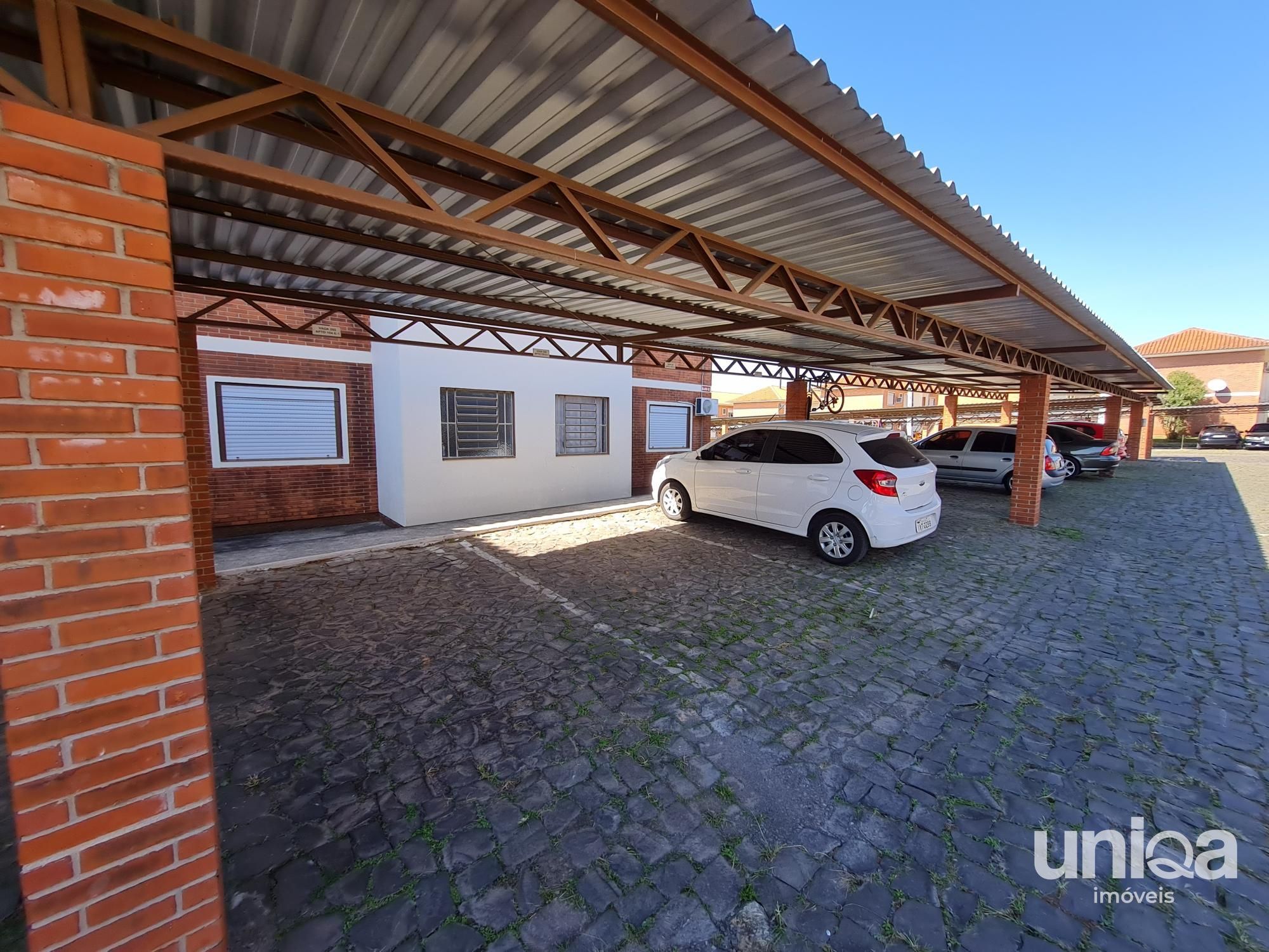 Apartamento 02 dormitórios com garagem para venda no Residencial Arco Verde