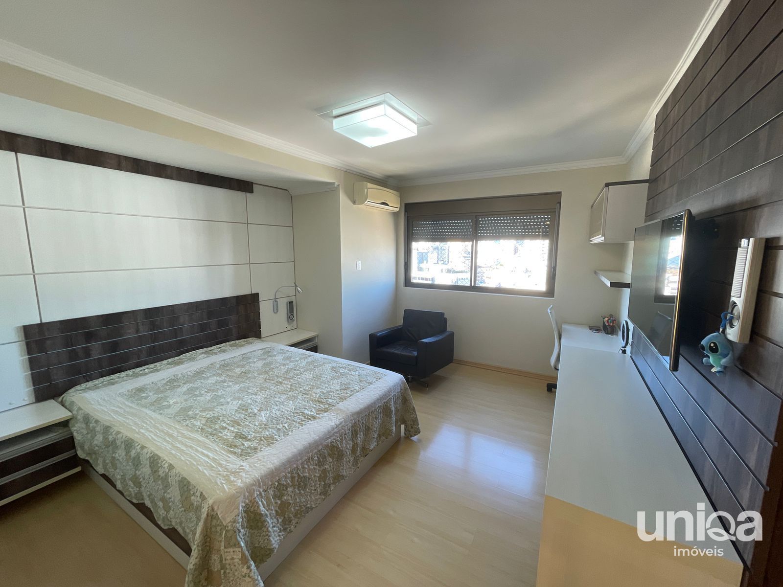 Cobertura 05 dormitorios para venda em Santa Maria com 02 suítes Terraço com pis