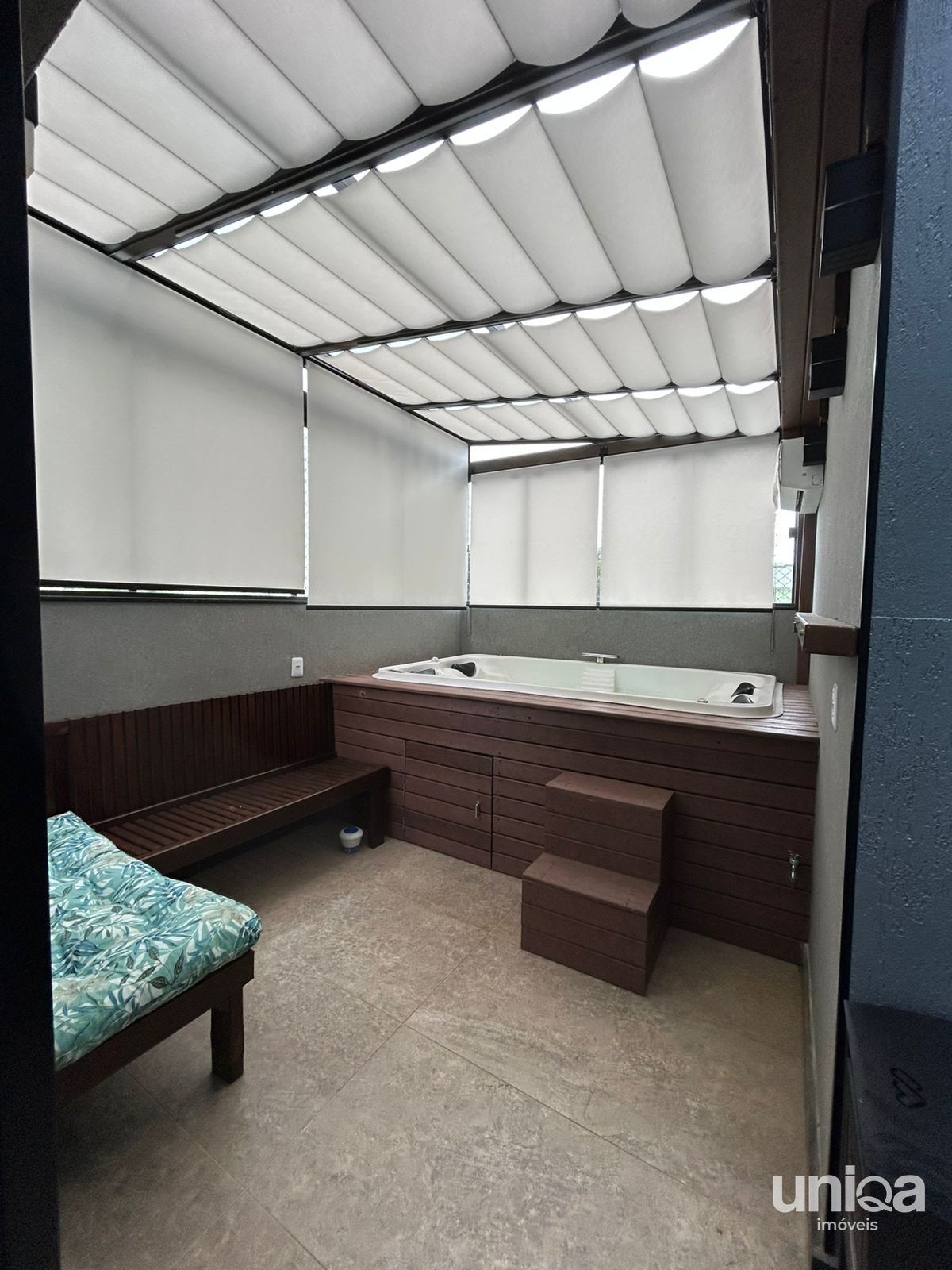Cobertura 02 dorm para venda em Santa Maria Terraço com Jacuzzi no ed Vó Esther
