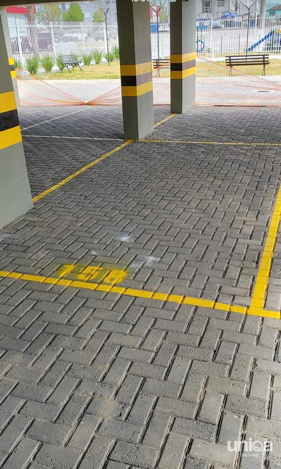 Apto Semi-mobiliado para locação Camobi de 02 dormitórios no ed Vila di Siena!