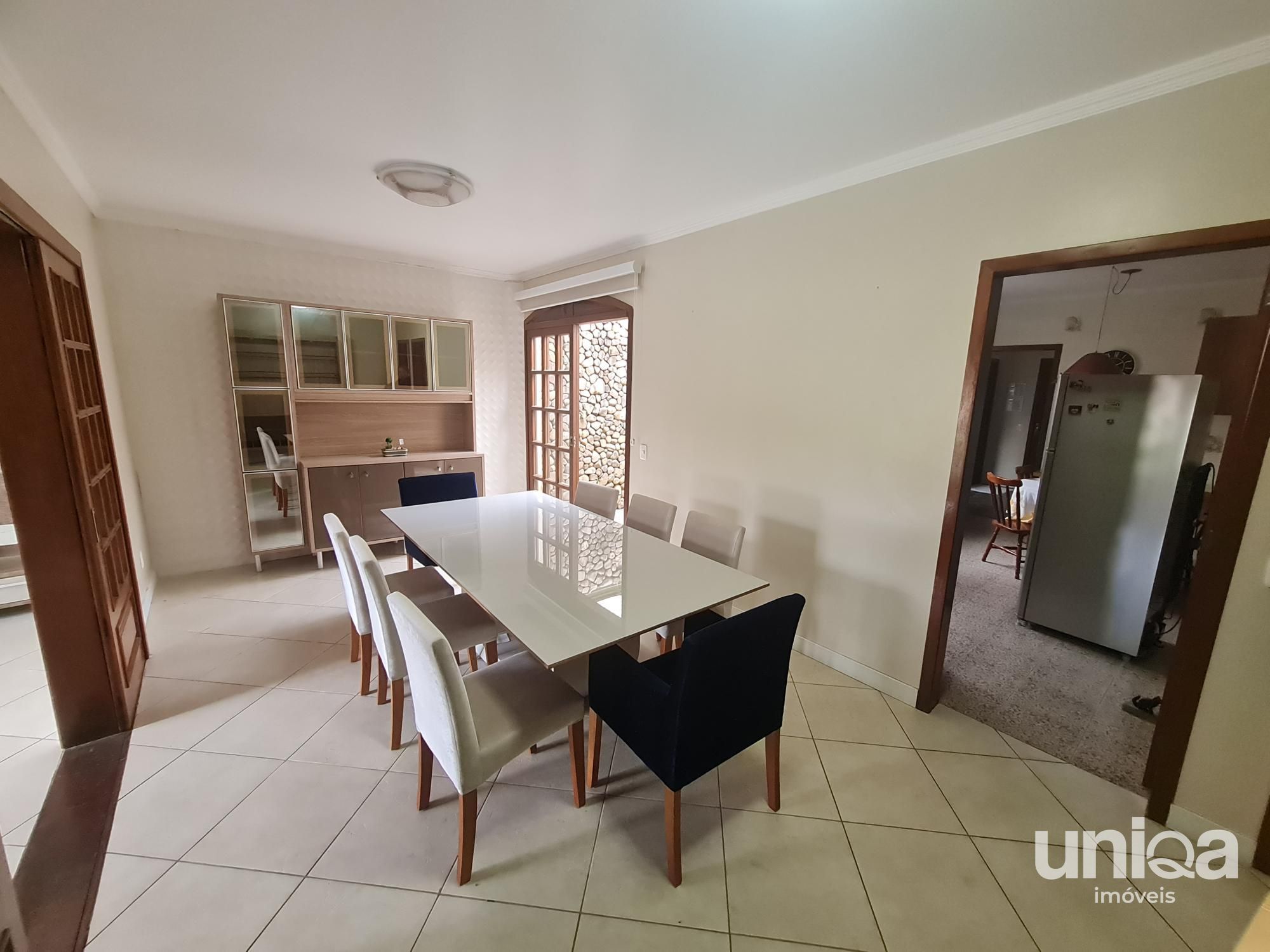 Casa 208m2 para venda no bairro camobi em Santa Maria RS próximo UFSM