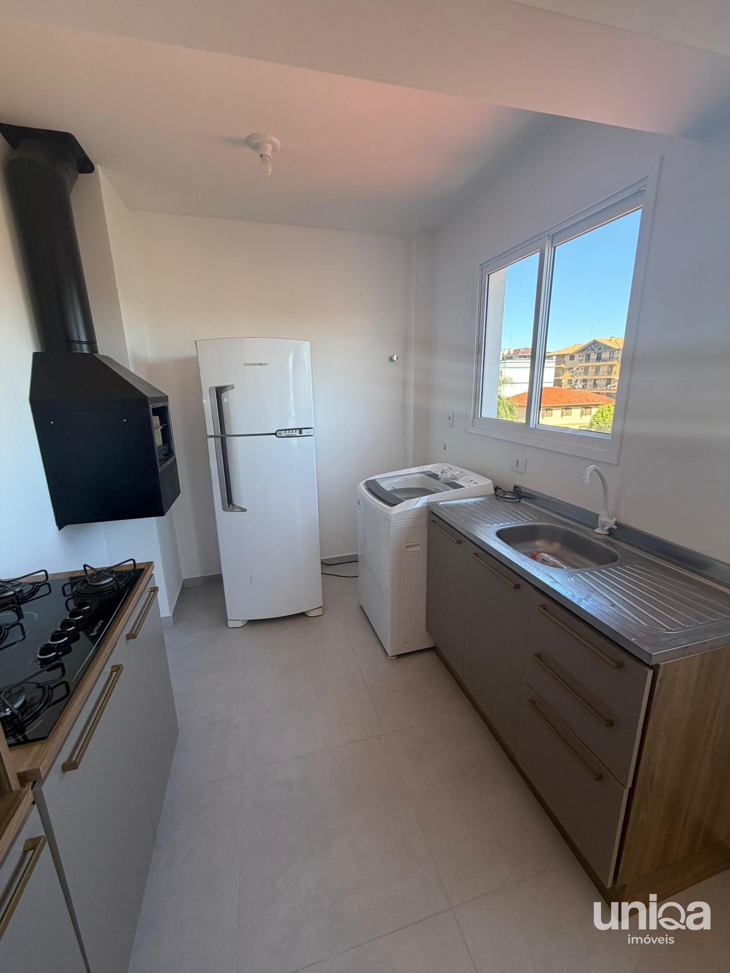 Aluga-se Apartamento de 1 quarto, sacada, garagem e mobiliado em Camobi