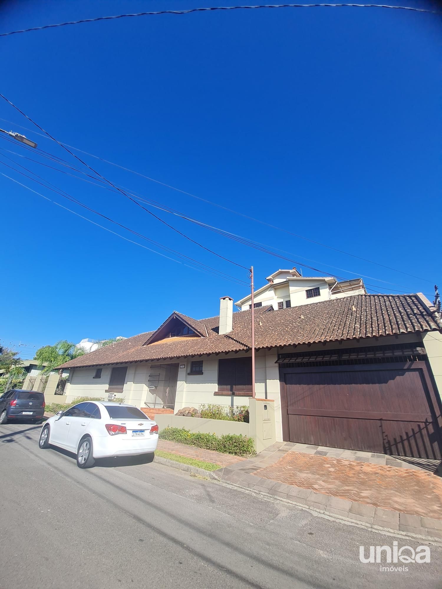Casa térrea para venda 04 dormitórios 354m2 no bairro Nossa Senhora de Lourdes