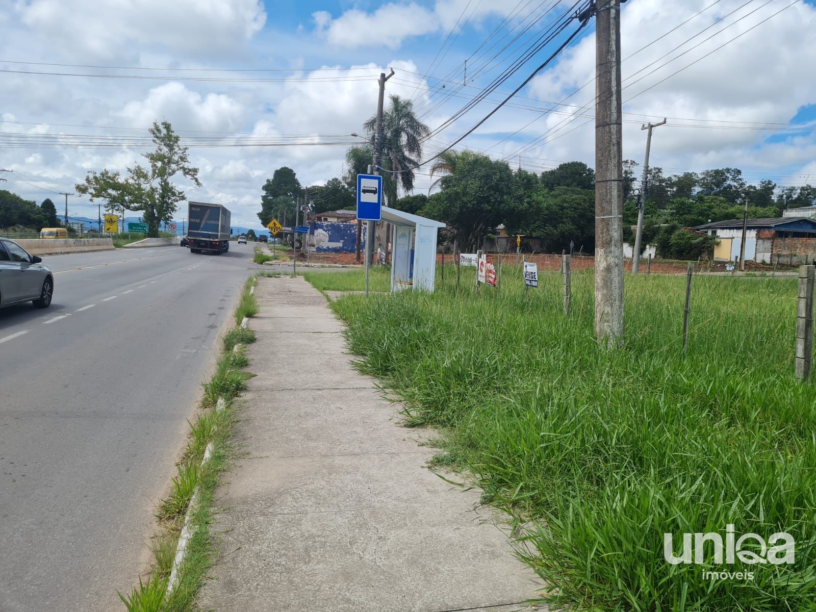 Terreno para venda de esquina com 1.864m2 na Avenida Prefeito Evandro Behr em Sa
