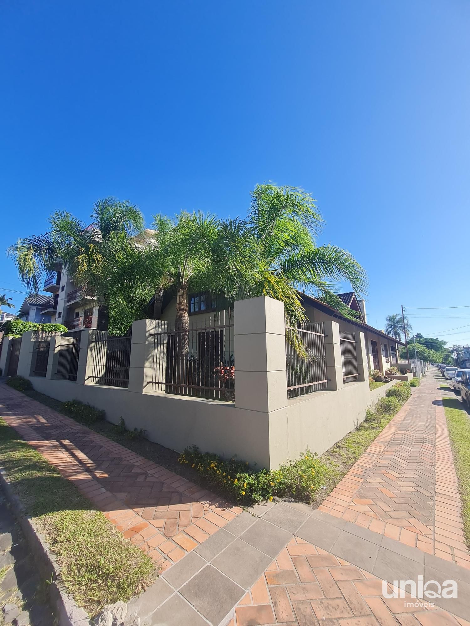 Casa térrea para venda 04 dormitórios 354m2 no bairro Nossa Senhora de Lourdes