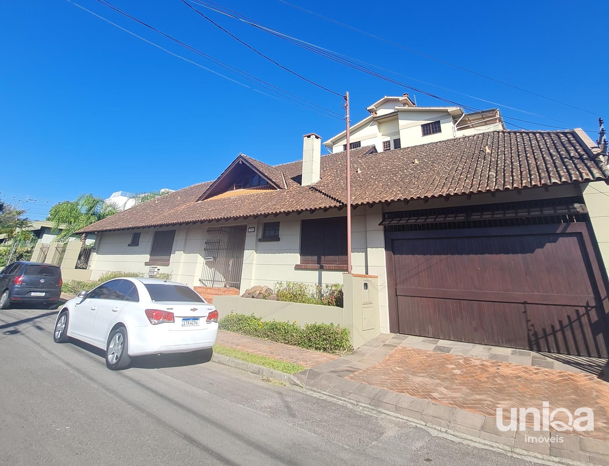 Casa térrea para venda 04 dormitórios 354m2 no bairro Nossa Senhora de Lourdes