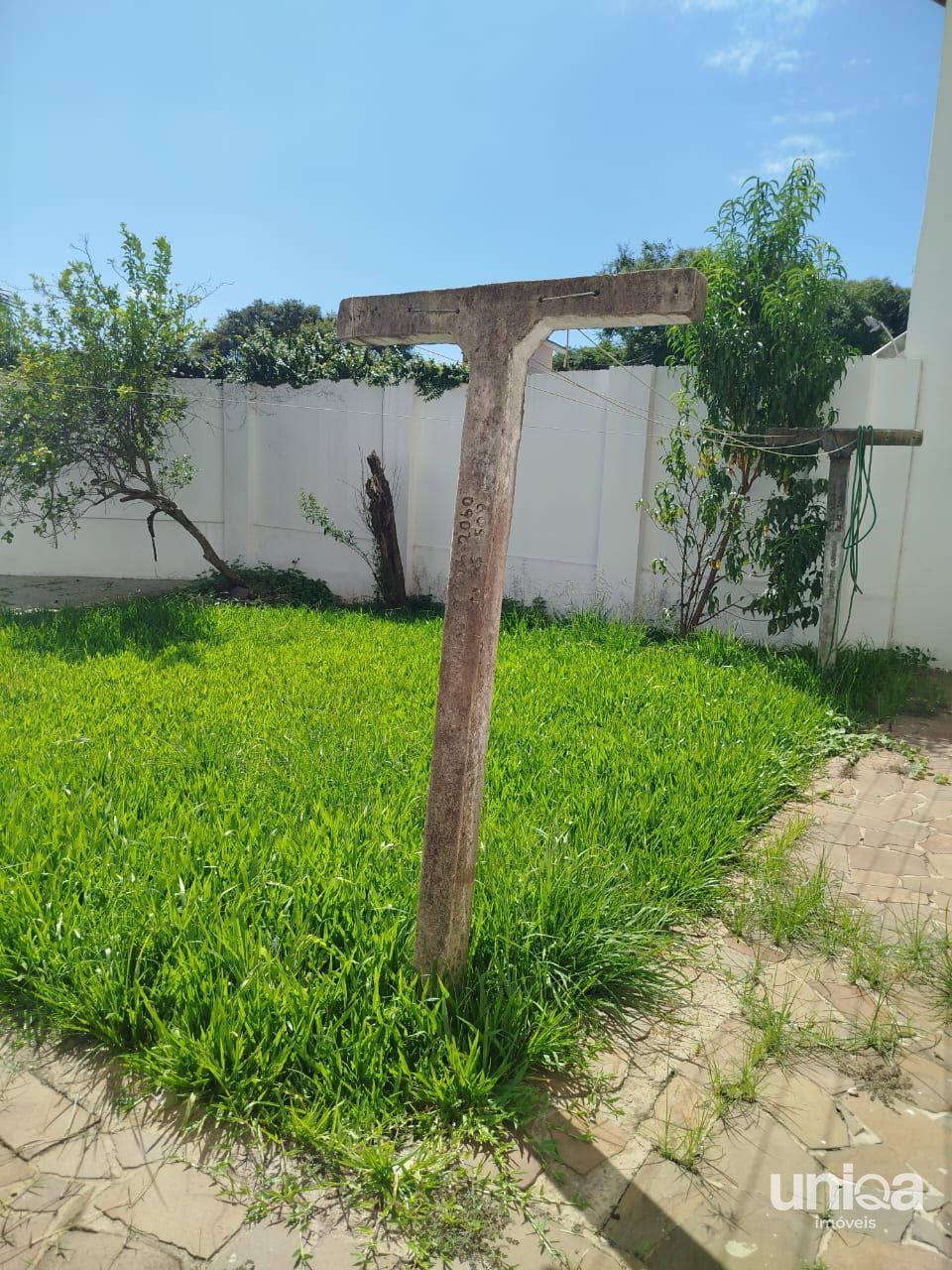 Casa para venda e locação no São José com 03 dormitórios