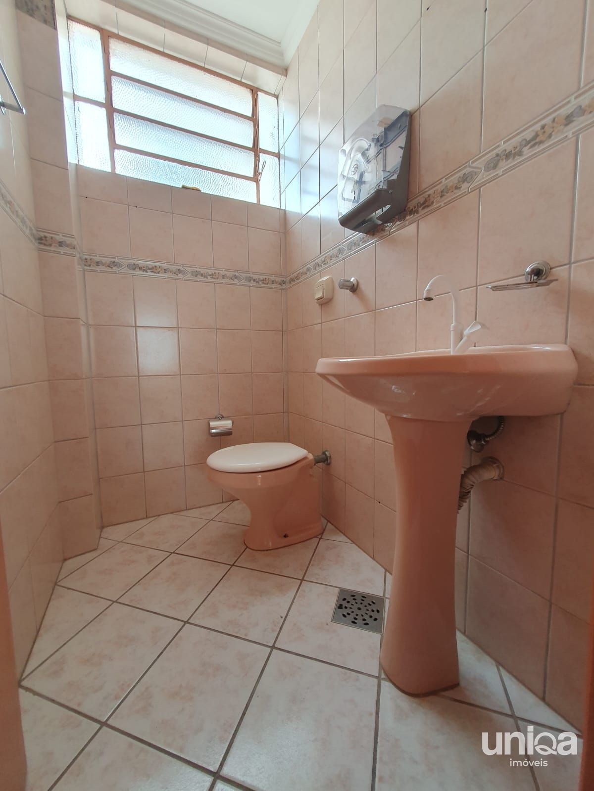 Sala Comercial para consultórios no centro de Santa Maria-RS