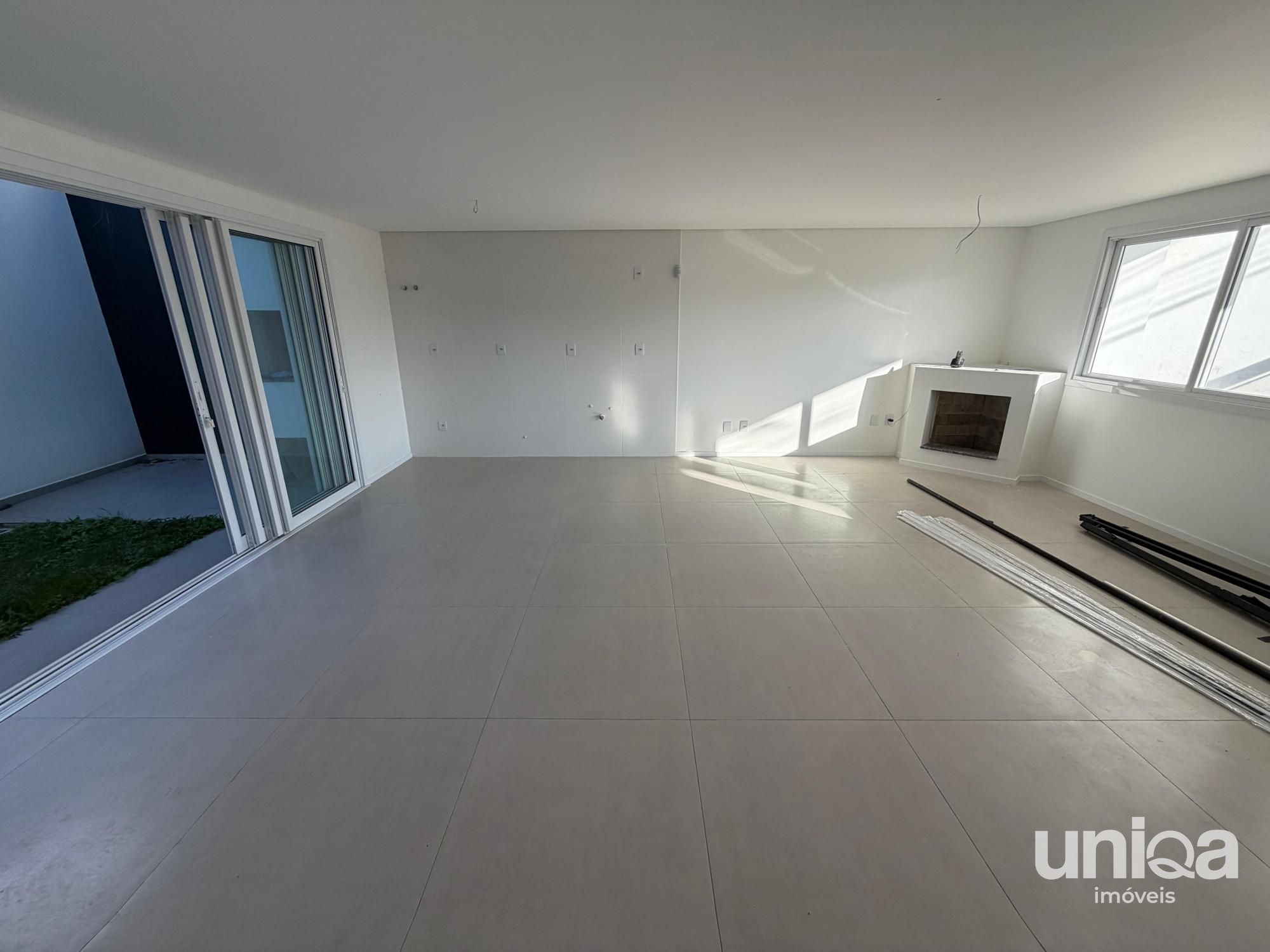 Casa nova 03 dorm piscina lareira para venda no Parque Santa Lúcia em Camobi