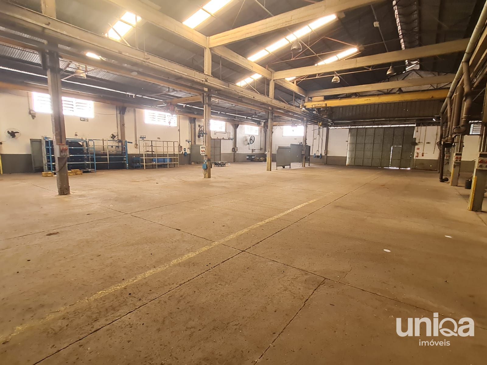 Alugo pavilhões industriais 6.000m2 escritório refeitório em