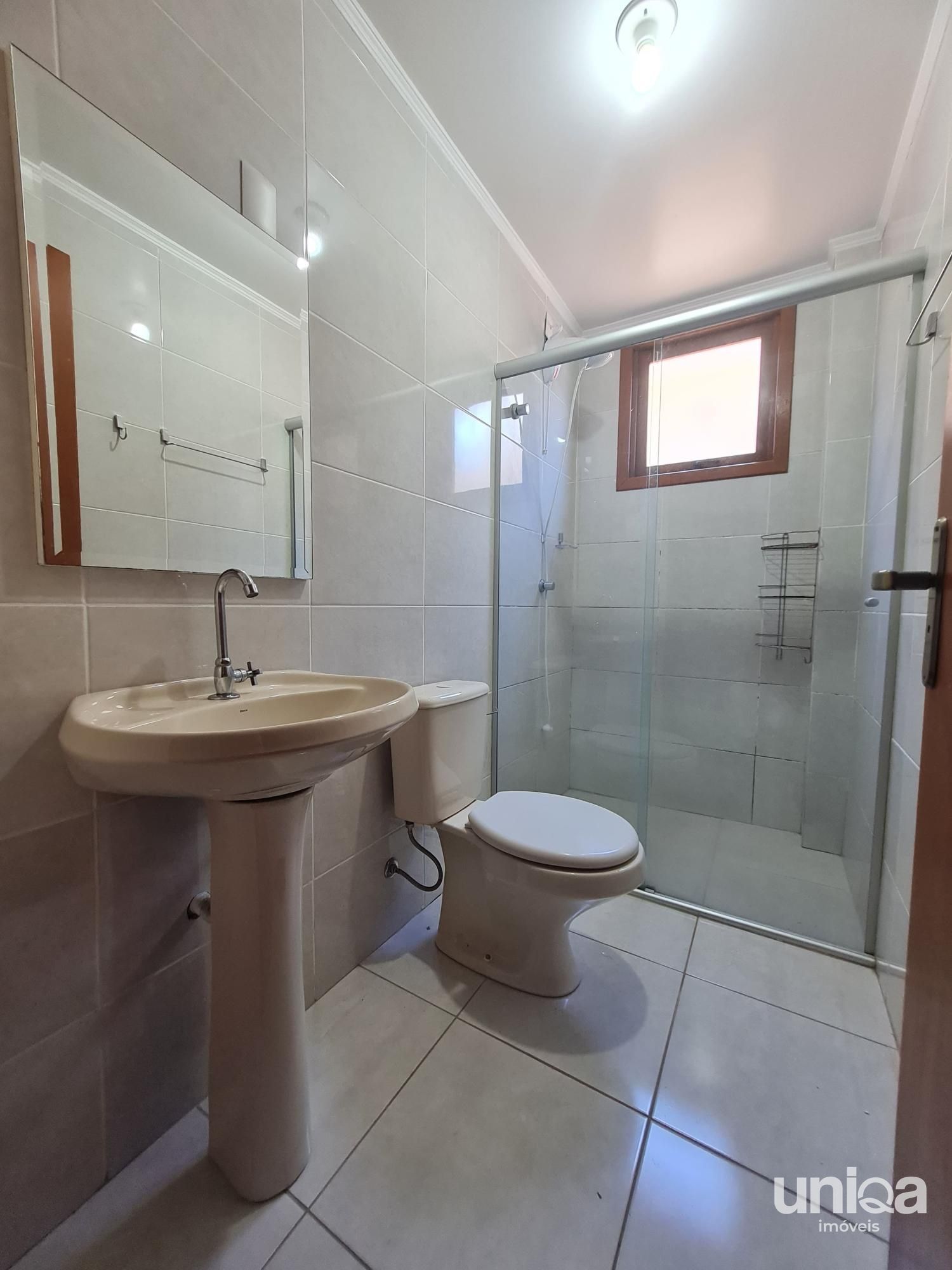 Apartamento 02 dormitórios Suíte Sacada e Churrasqueira no ed Monte Castello em
