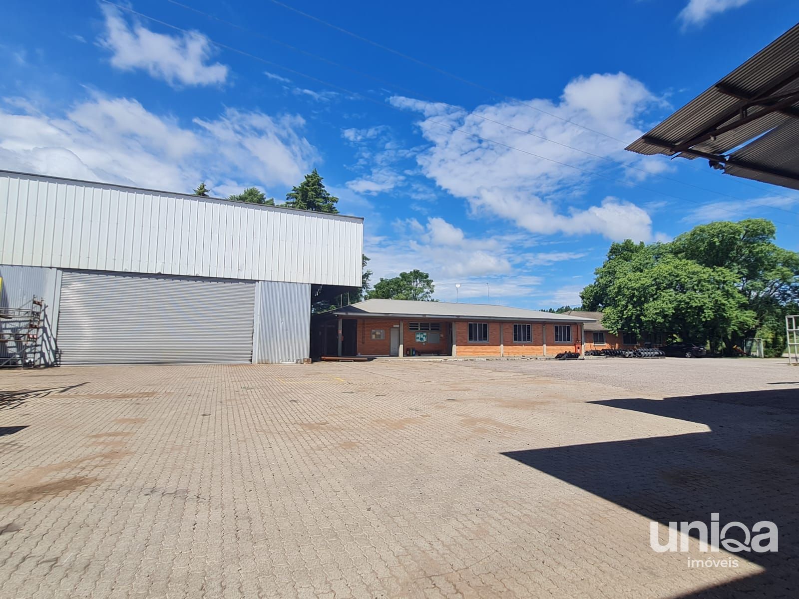 Alugo pavilhões industriais 6.000m2 escritório refeitório em