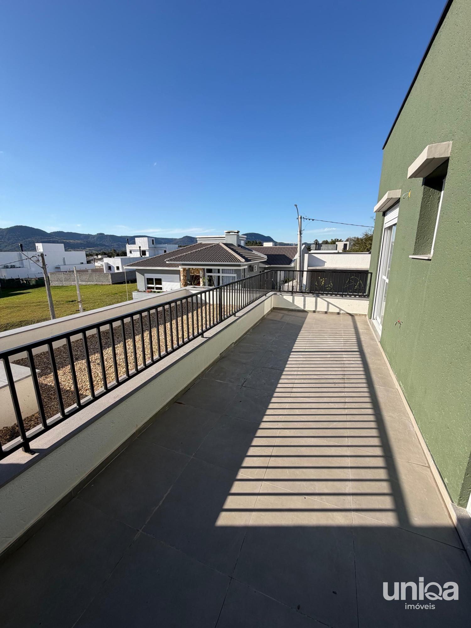 Casa 182m2 03 quartos, suíte garagem 02 carros Cond Villa Leona bairro São José