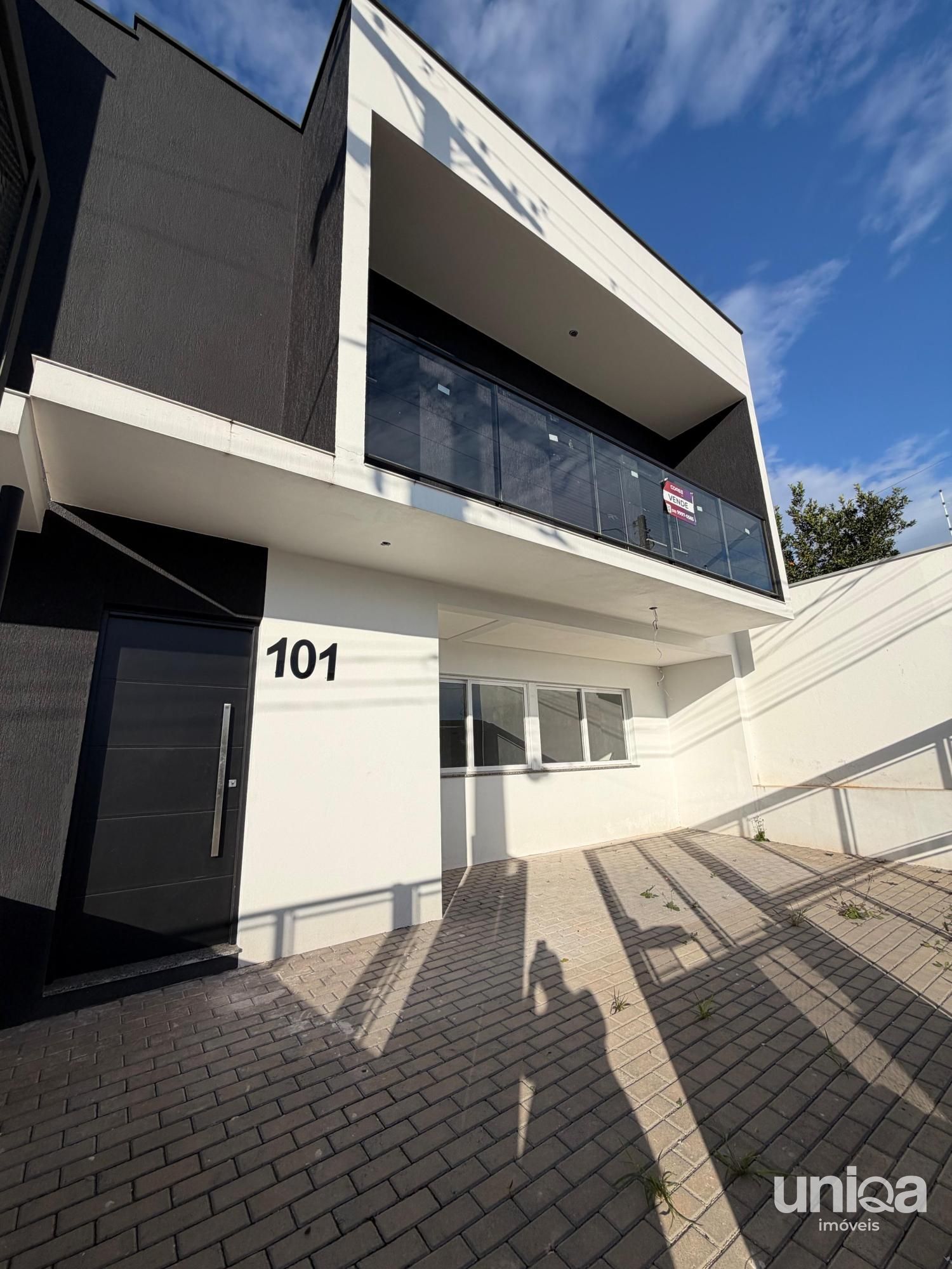 Casa nova 03 dorm piscina lareira para venda no Parque Santa Lúcia em Camobi