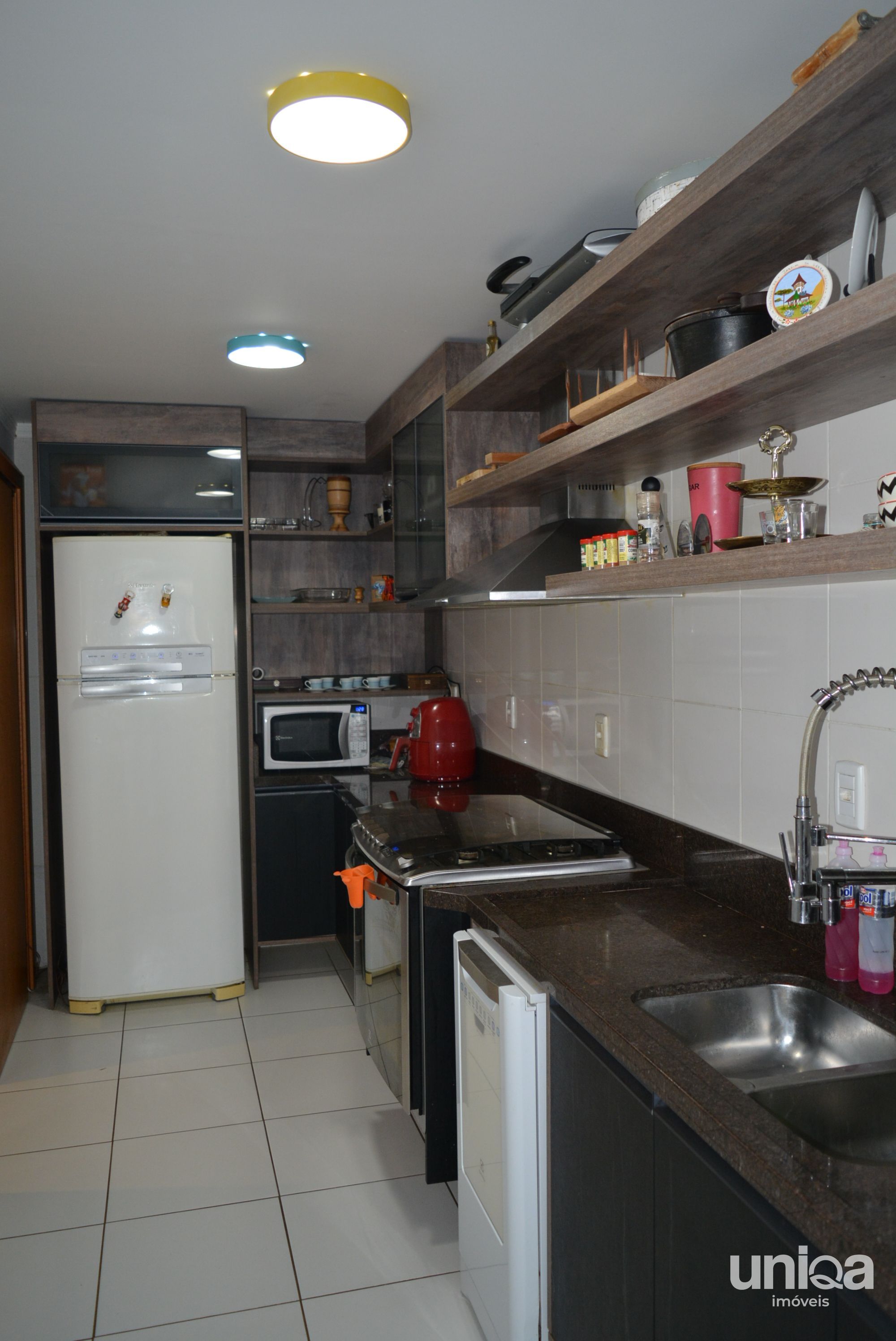 Apto 3 Dorm Elev, Sacada Churrasq, Semi mobiliado Garagem - Ed. Porto