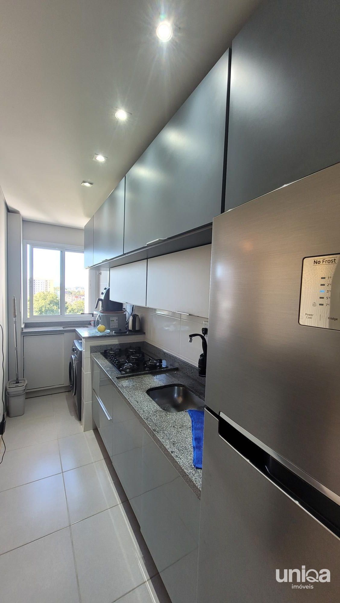 Apartamento 02 Dormitórios Semi-mobiliado para venda em camobi ed Vila di Fiori