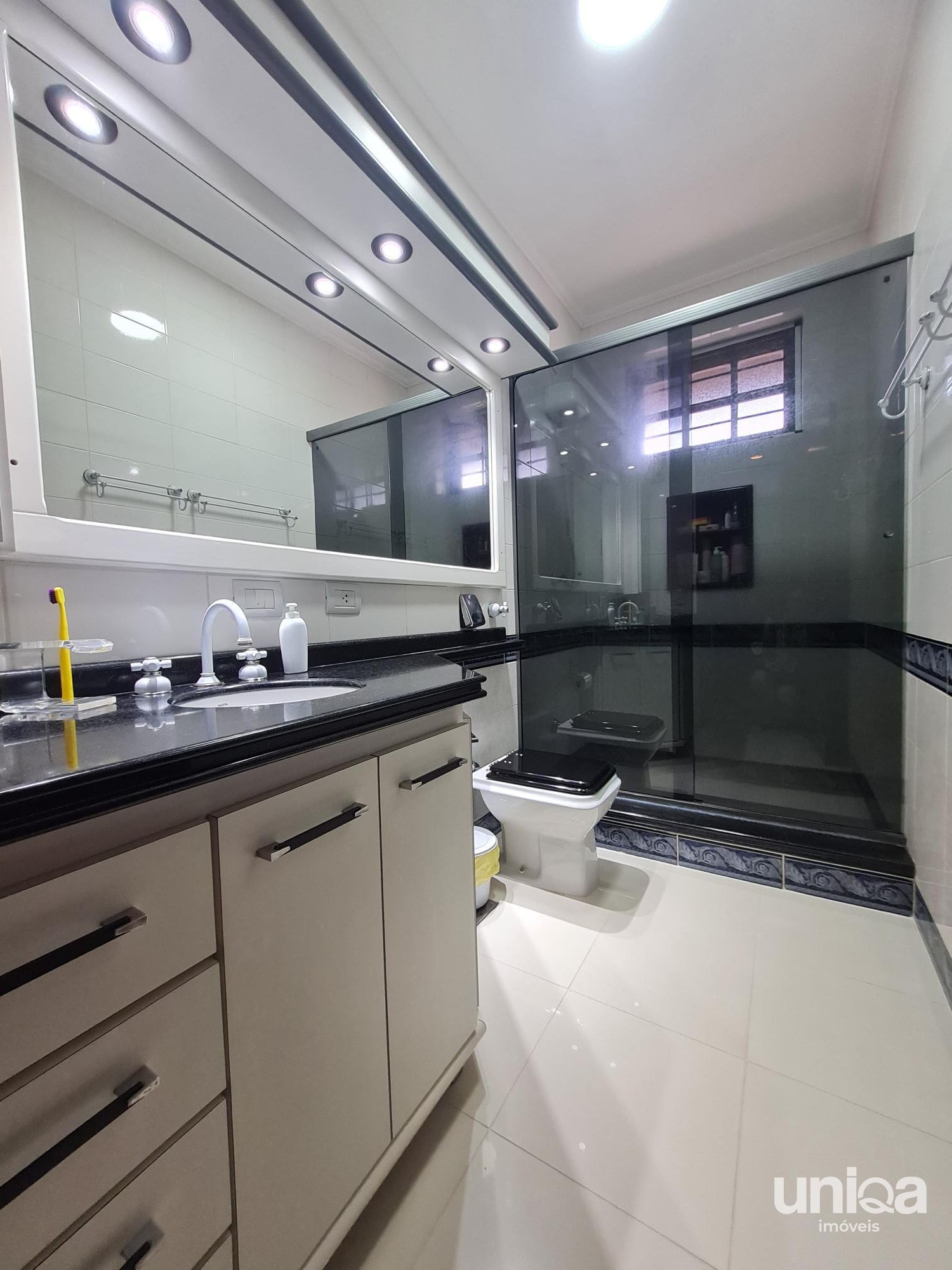 Casa térrea para venda 04 dormitórios 354m2 no bairro Nossa Senhora de Lourdes