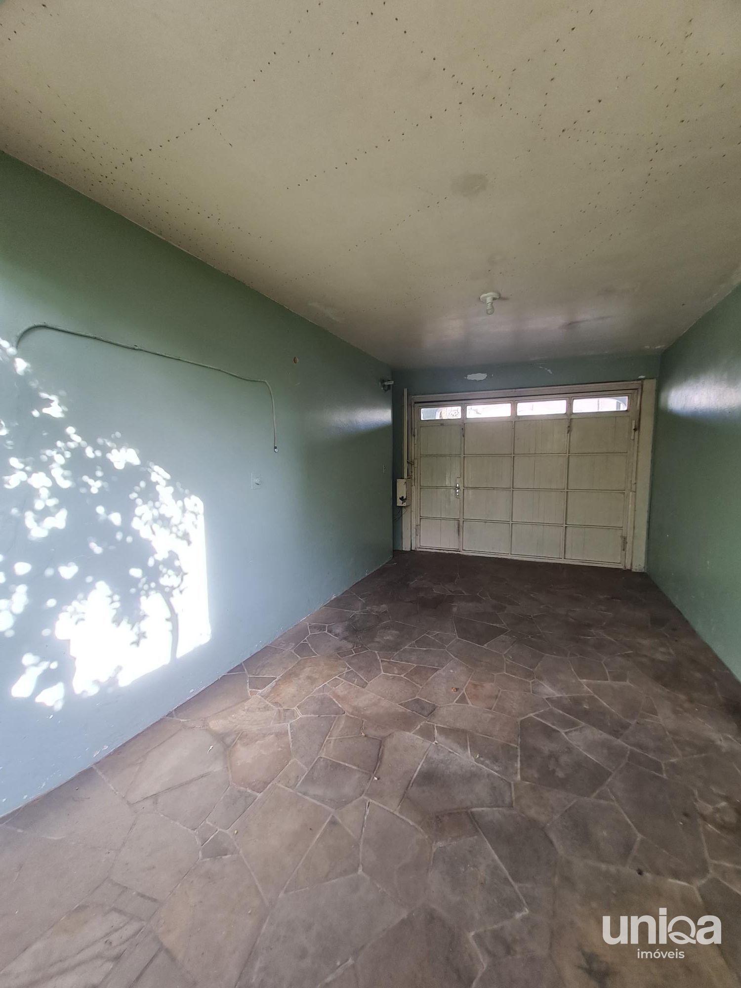 Casa térrea para venda com Energia Solar Piscina no Bairro Duque de Caxias