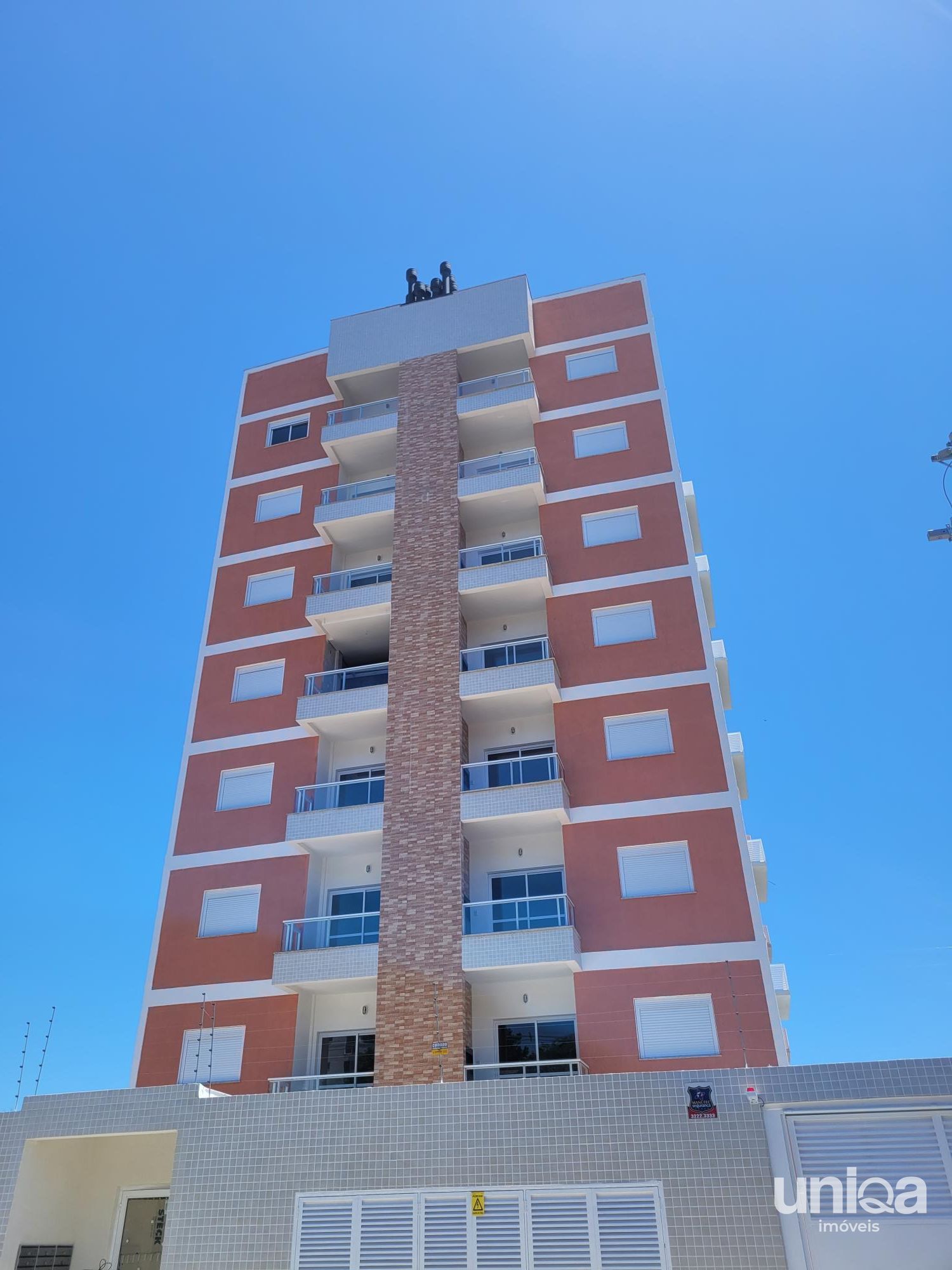 Apartamento 02 dormitórios Suíte Garagem ed Solar do Morro