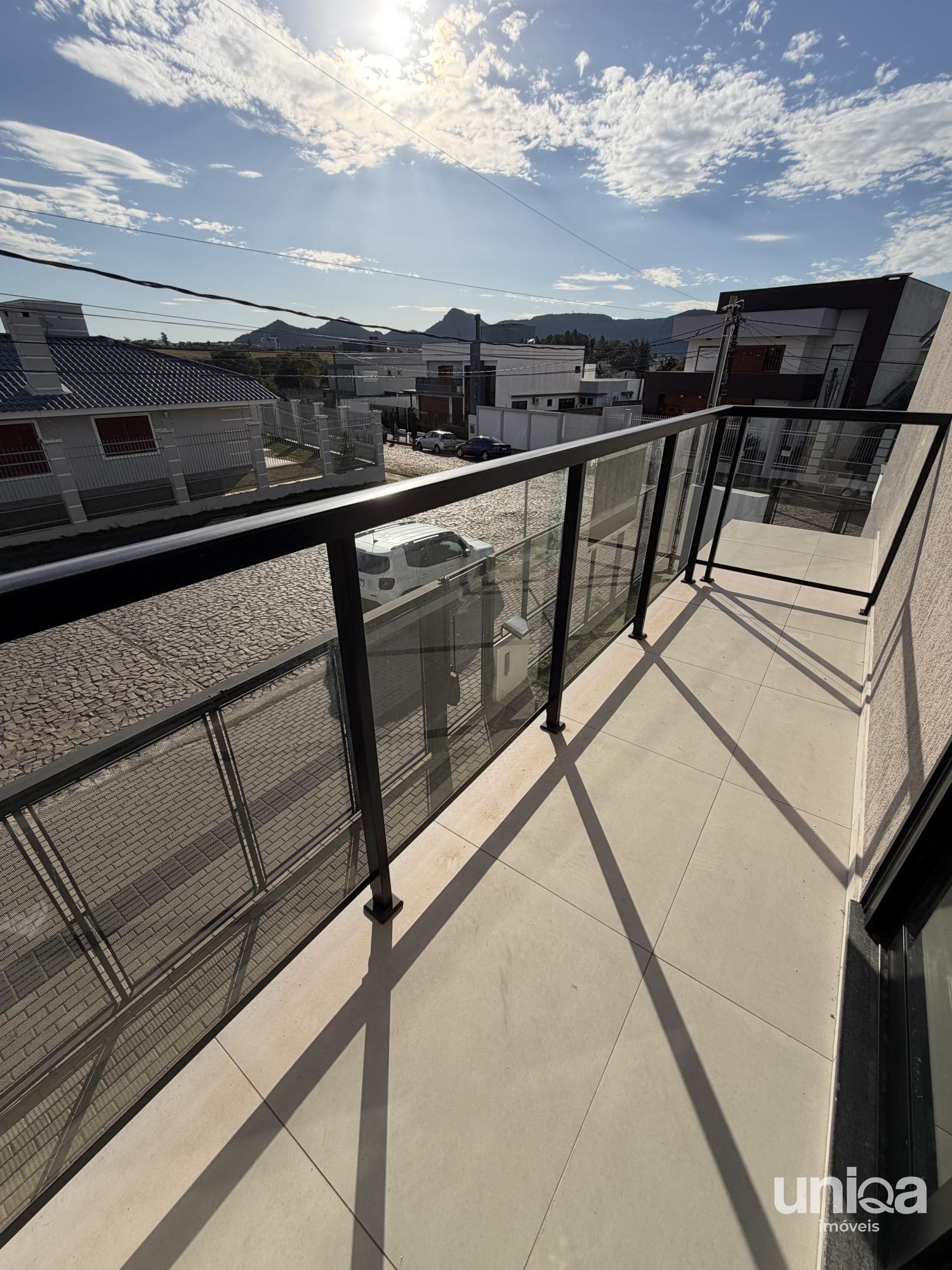 Casa nova 03 dorm com lareira para venda no Parque Santa Lúcia em Camobi