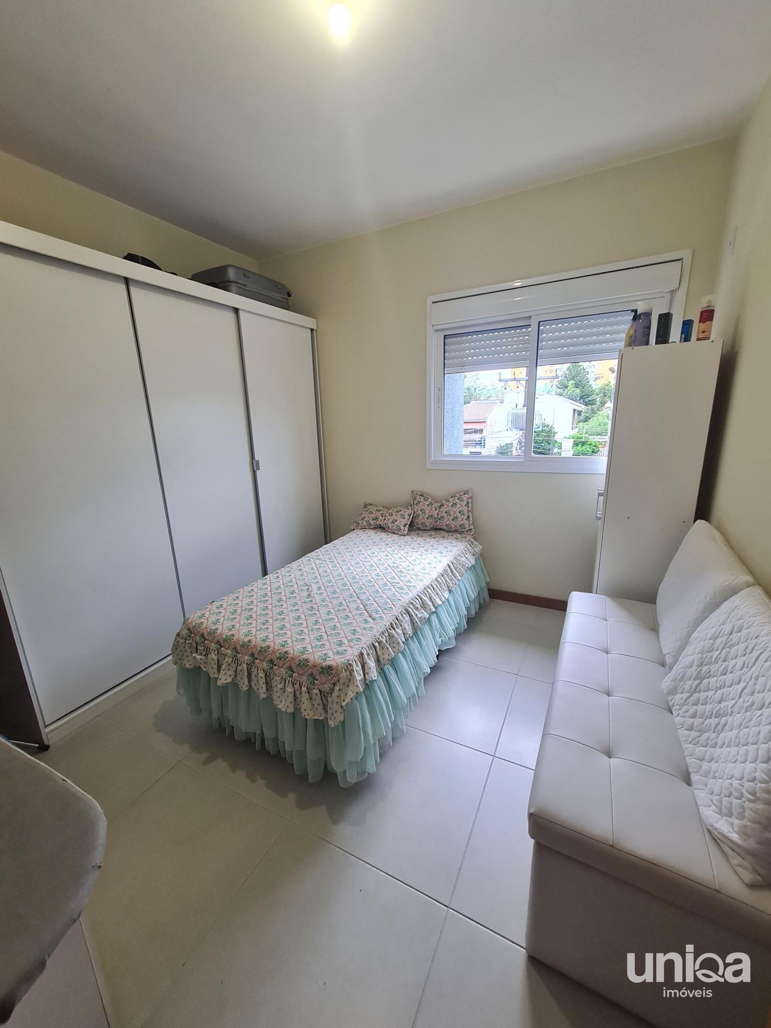 Apto 02 dormitórios para venda no Res Valentina em camobi