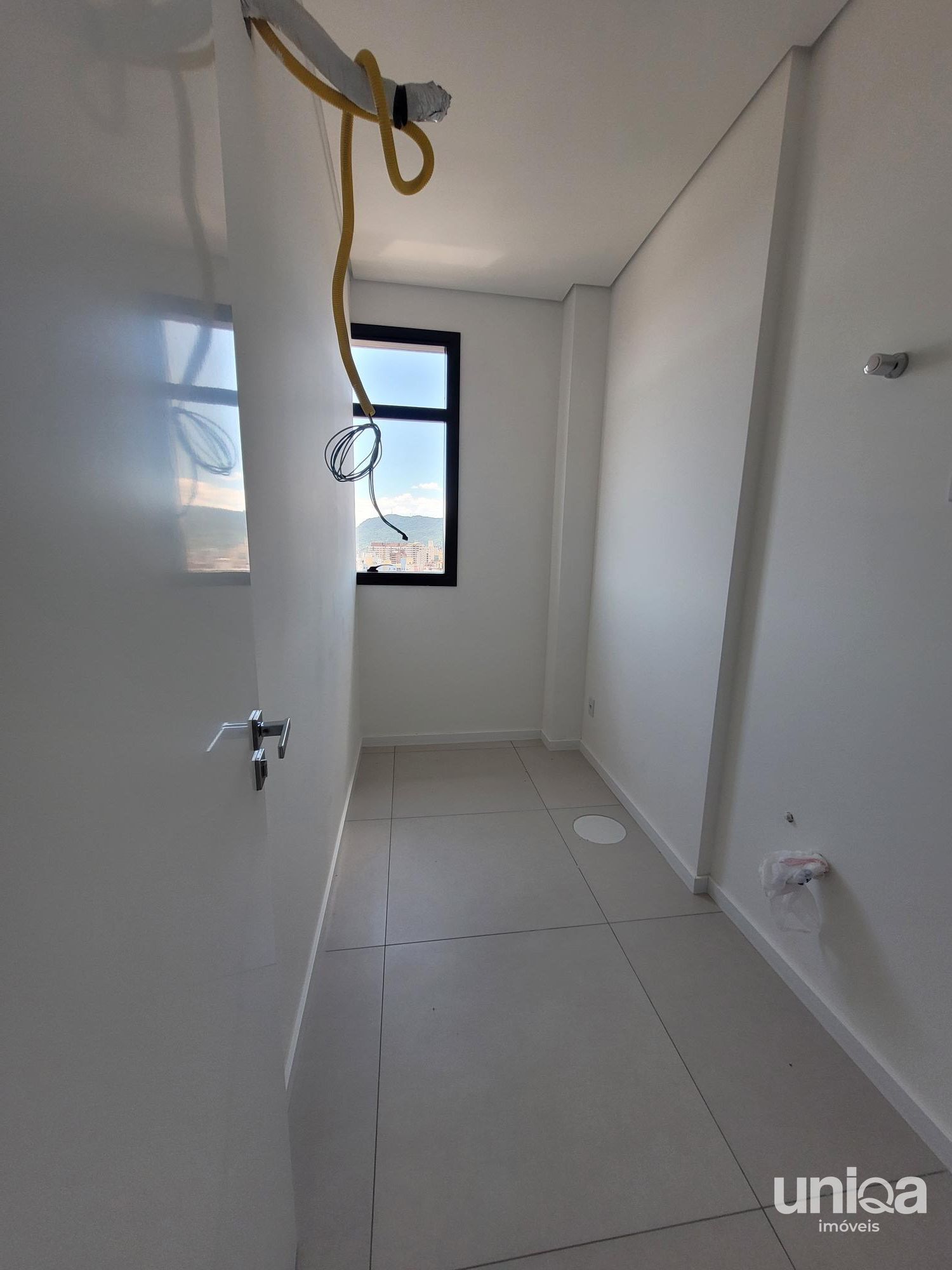 Sala comercial próximo ao Hospital de Caridade em Santa Maria - foto 8