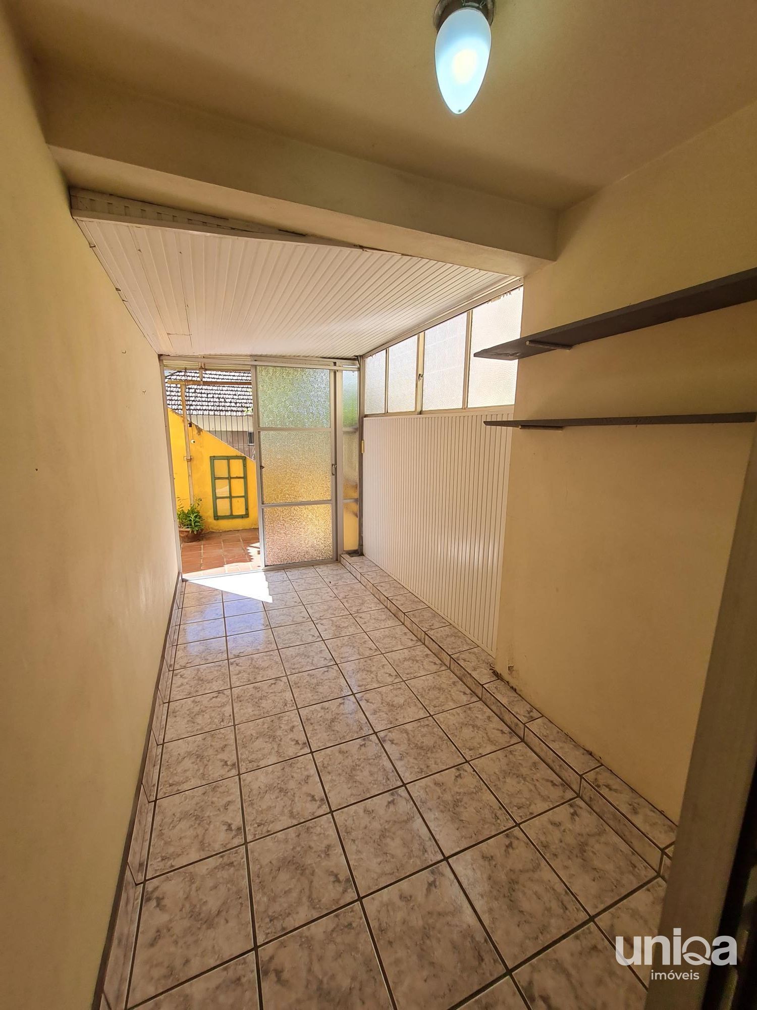 Apto para venda no ed Jequetibá térreo com terraço 03 quartos garagem 03 carros