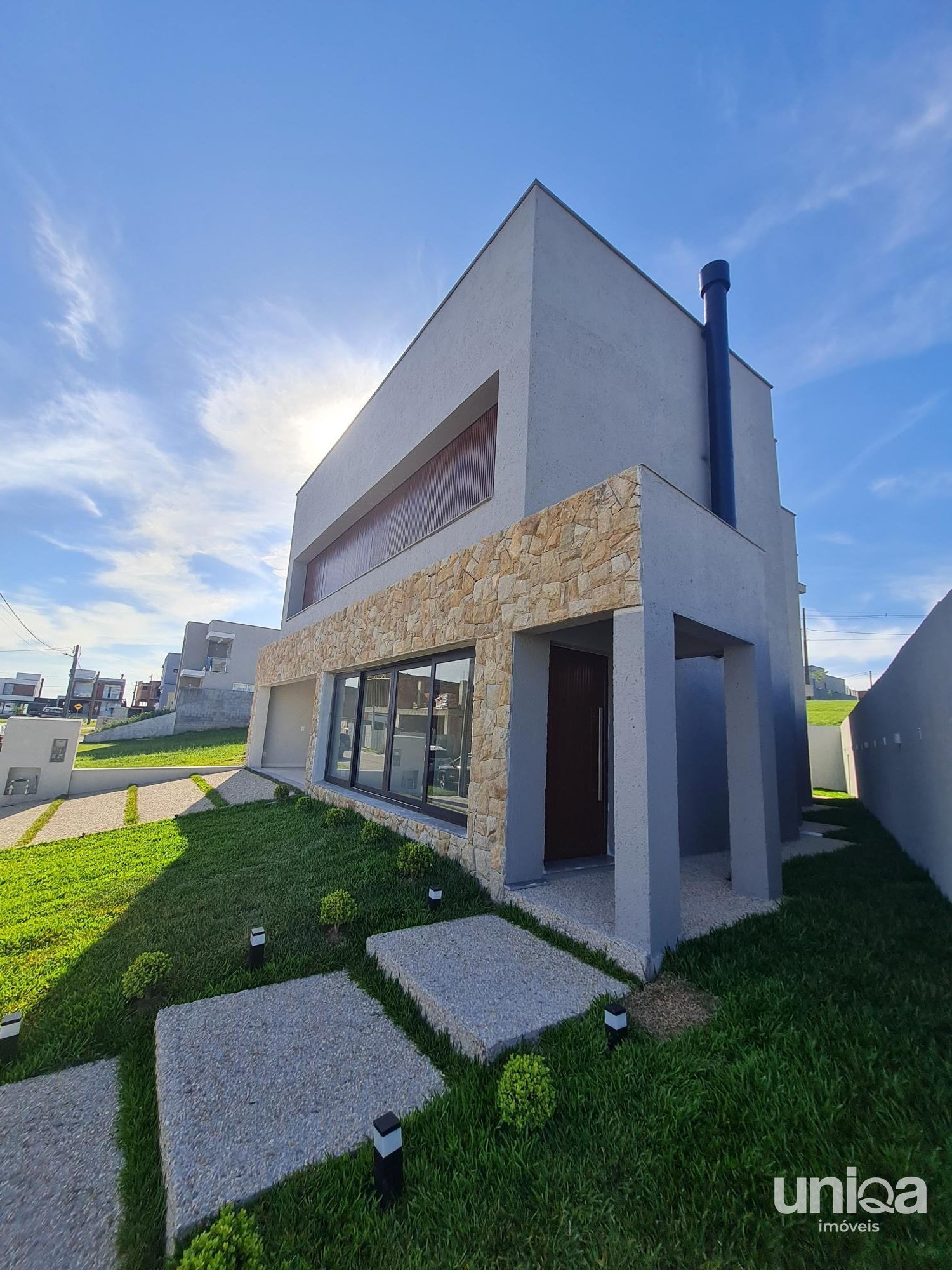 Casa 04 quartos Condomínio Fechado Real Park Próximo a Sede Campestre Dores