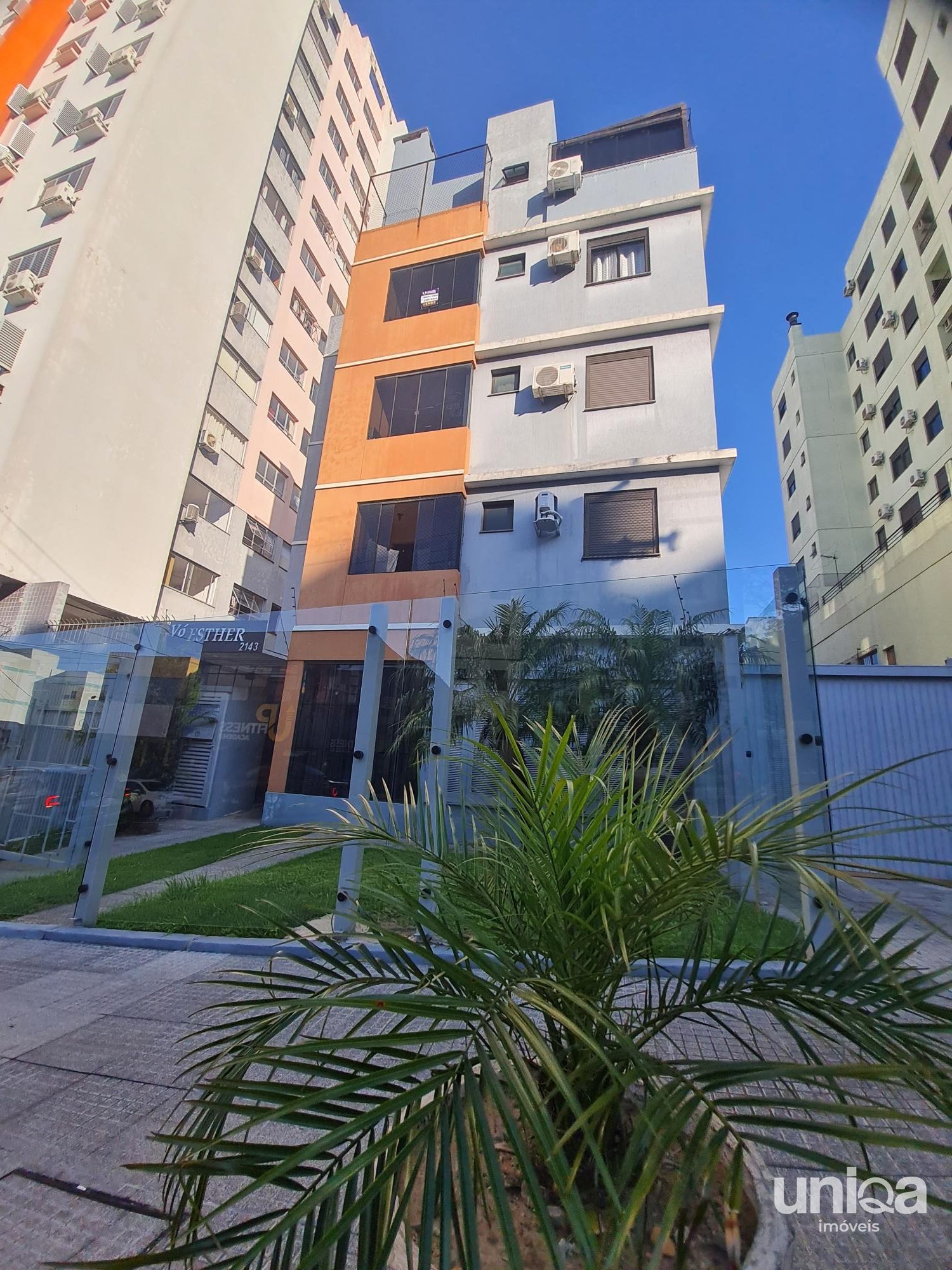 Cobertura 02 dorm para venda em Santa Maria Terraço com Jacuzzi no ed Vó Esther