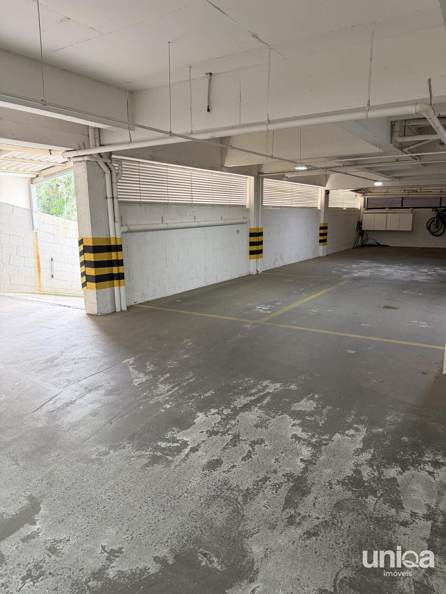 Apto 02 quartos suíte sacada churrasqueira 02 vagas garagem ed Felicita camobi