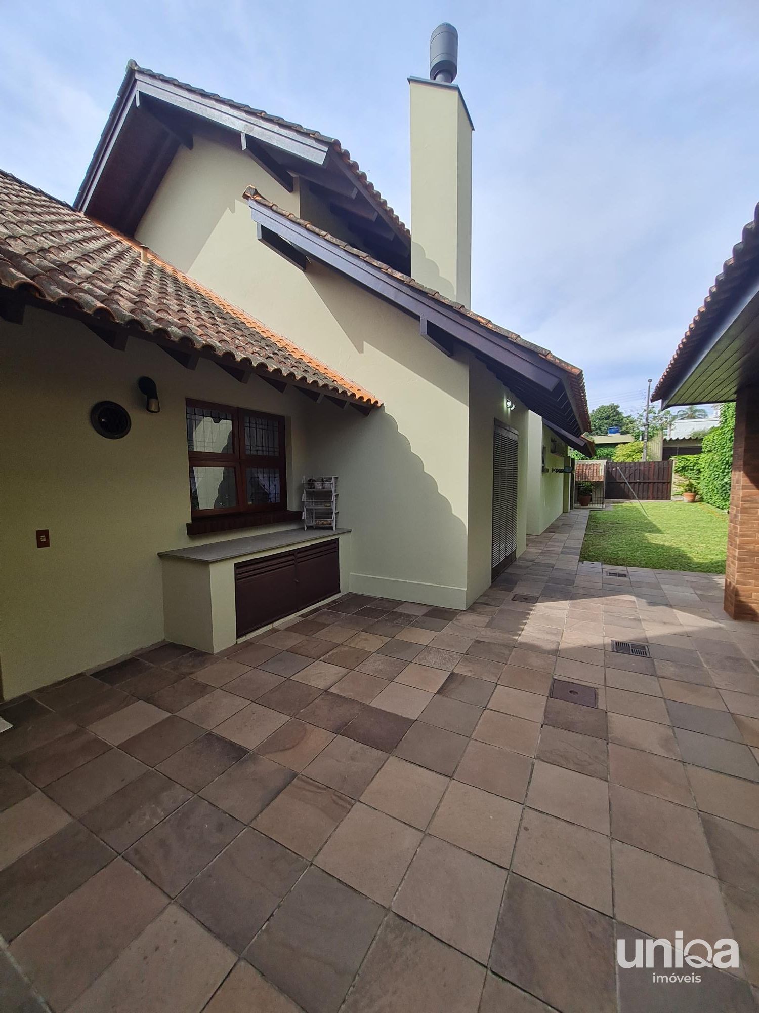 Casa térrea para venda 04 dormitórios 354m2 no bairro Nossa Senhora de Lourdes