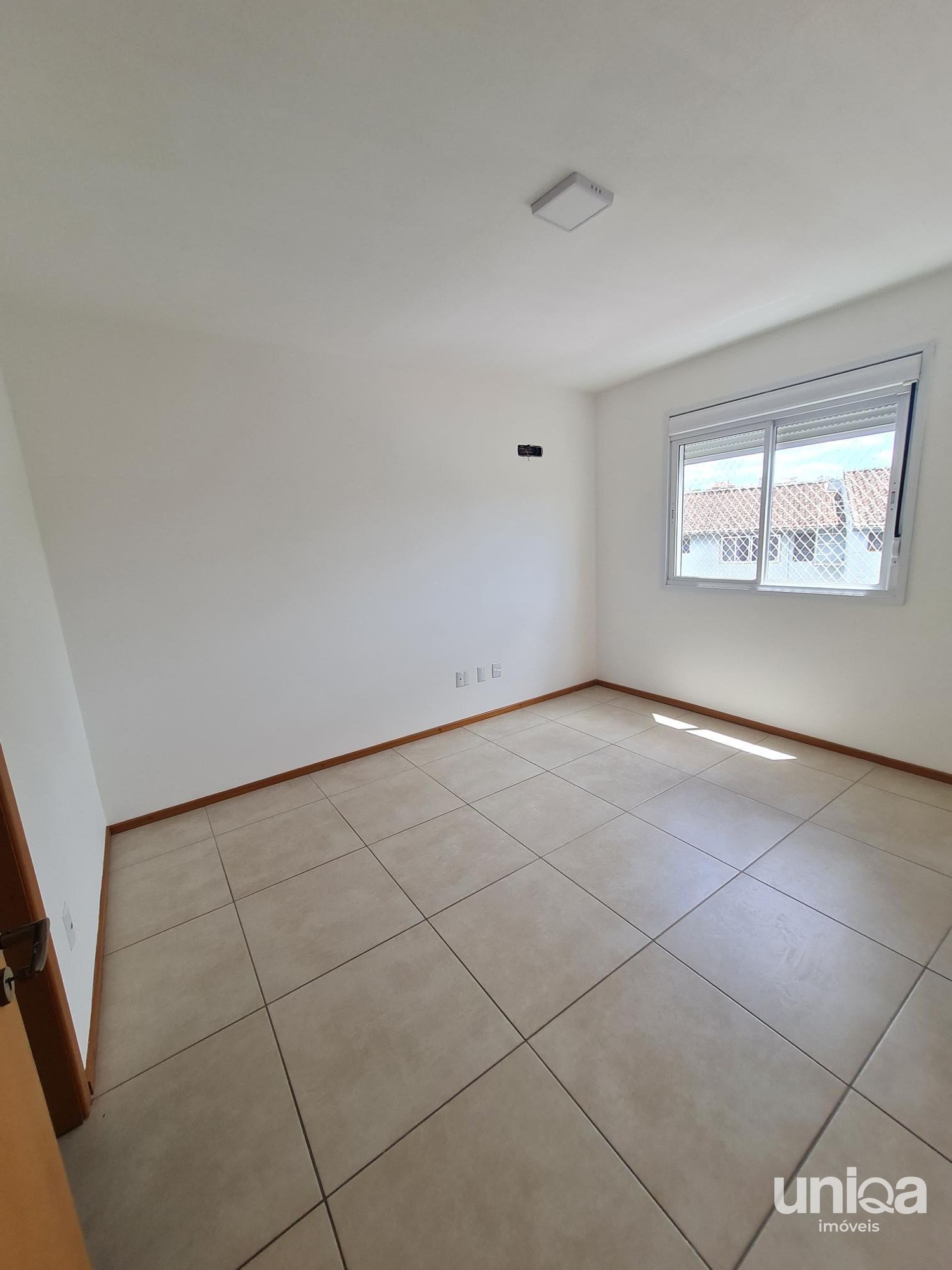 Vendo Apto 2dorm Suíte Sacada Churrasqueira Elevador Garagem ed Palazzo Hubner
