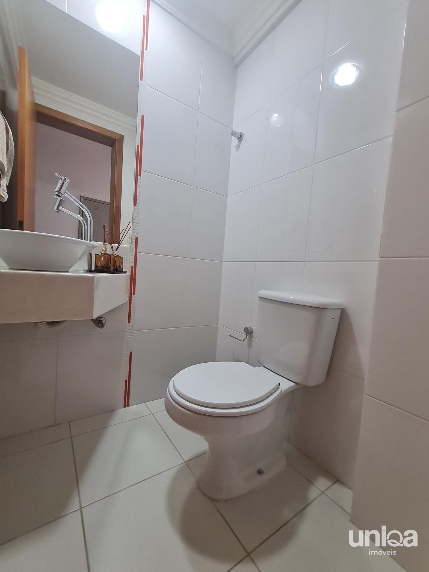 Apartamento 03 suítes alto padrão Bairro Medianeira ed Verdes Mares