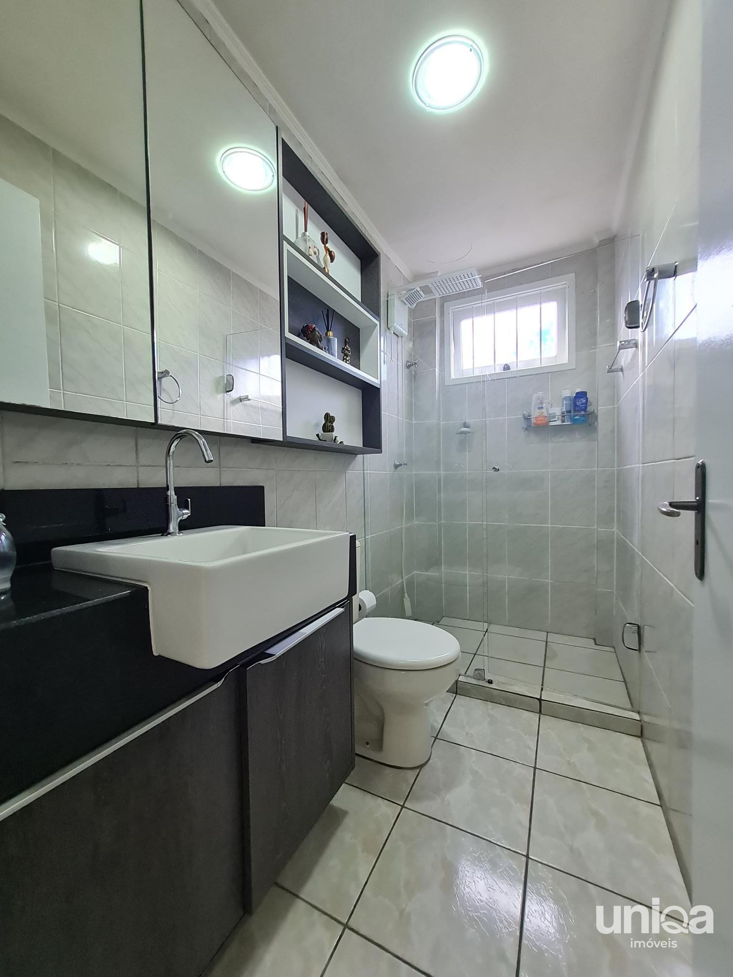 Apto térreo 02 quartos suíte cozinha gourmet churrasqueira garagem perto da UFSM