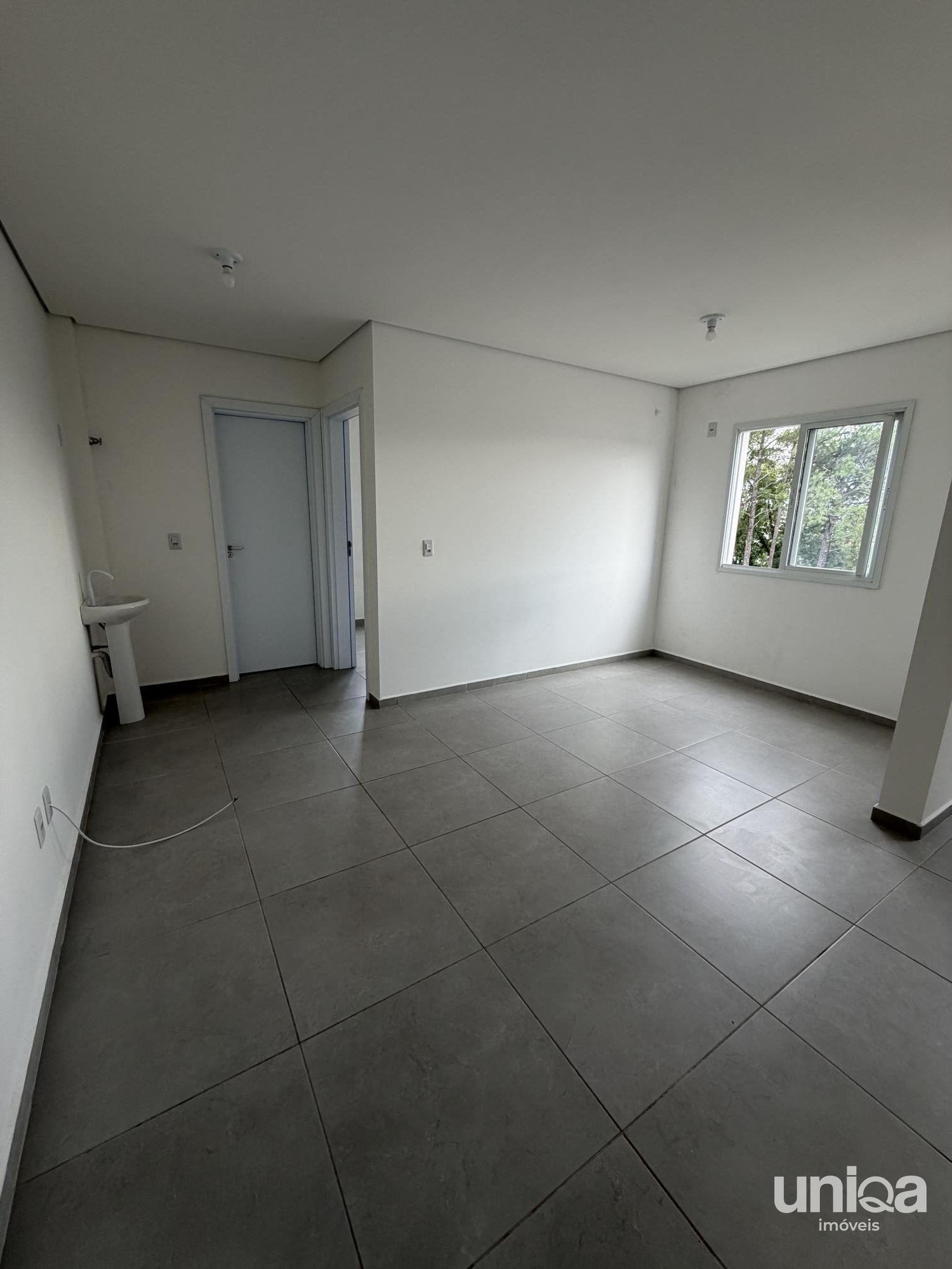 Apto 01 quartos elevador e garagem no ed Vulcano em camobi