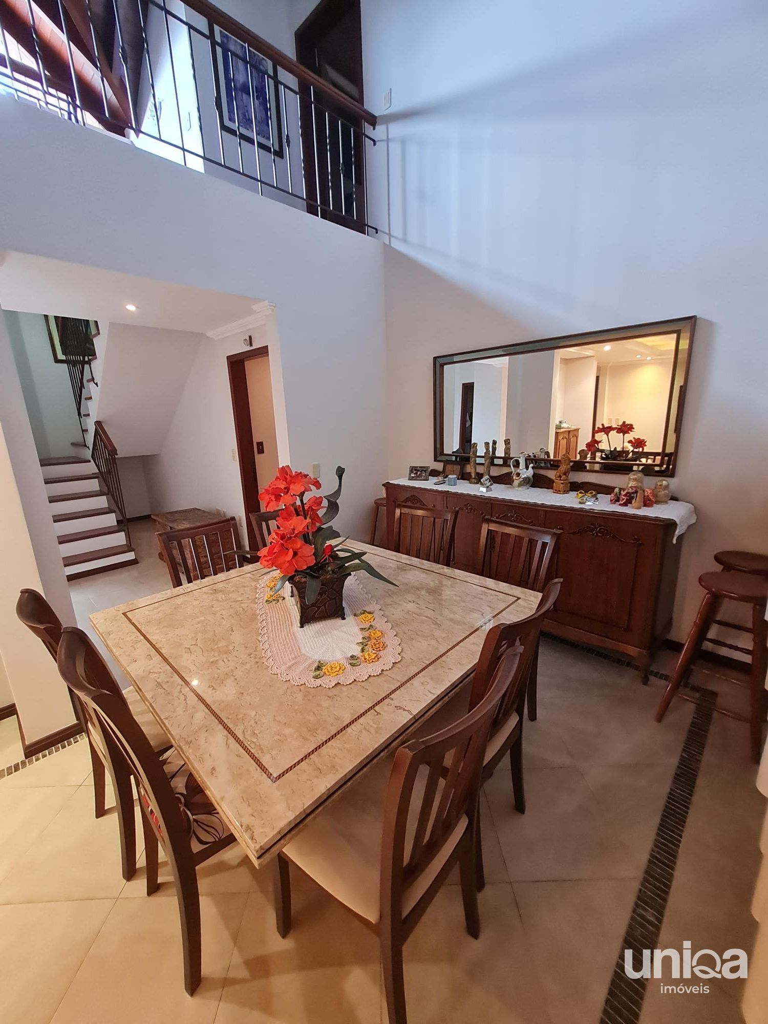 Casa térrea para venda 04 dormitórios 354m2 no bairro Nossa Senhora de Lourdes