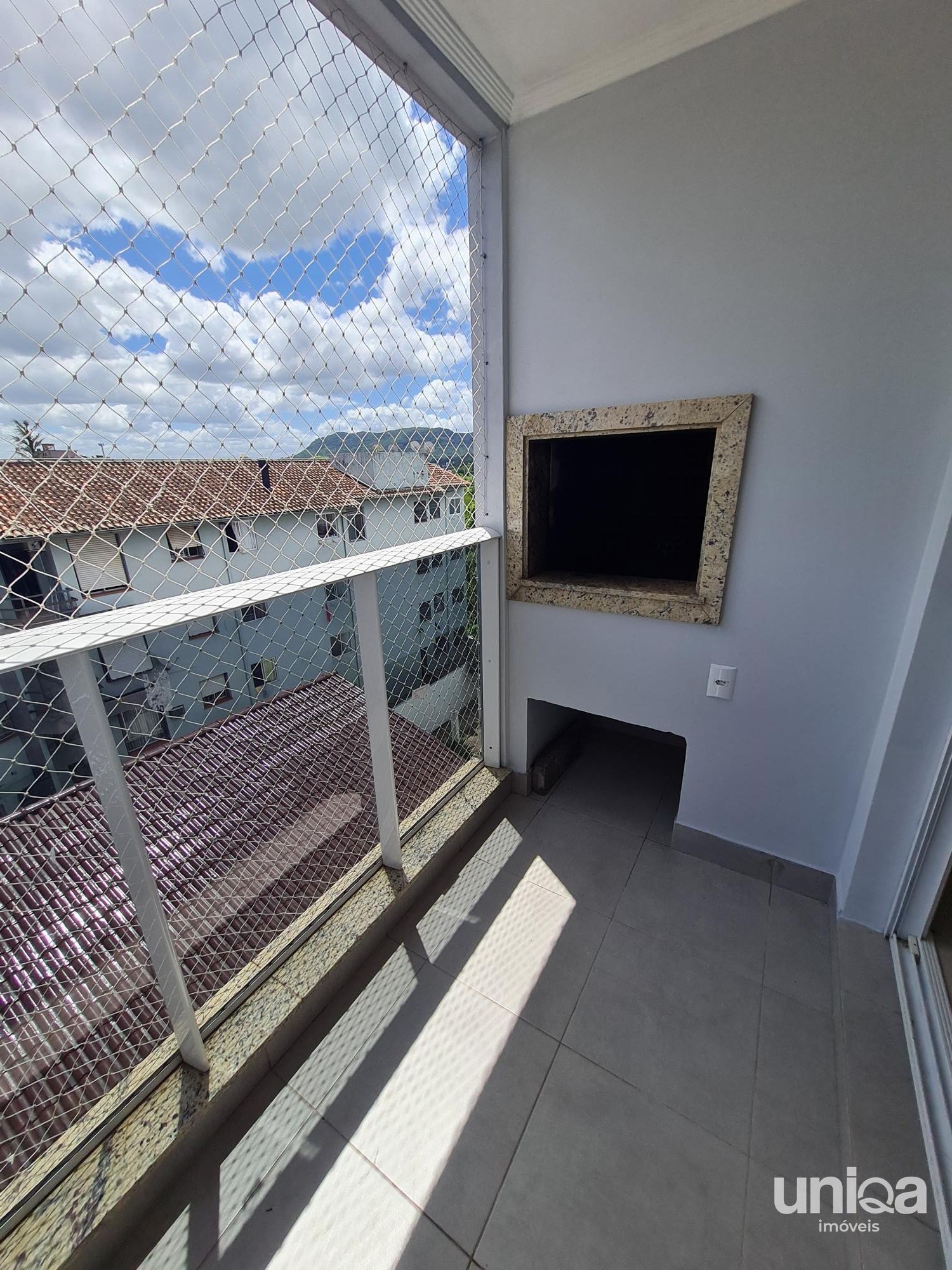 Vendo Apto 2dorm Suíte Sacada Churrasqueira Elevador Garagem ed Palazzo Hubner