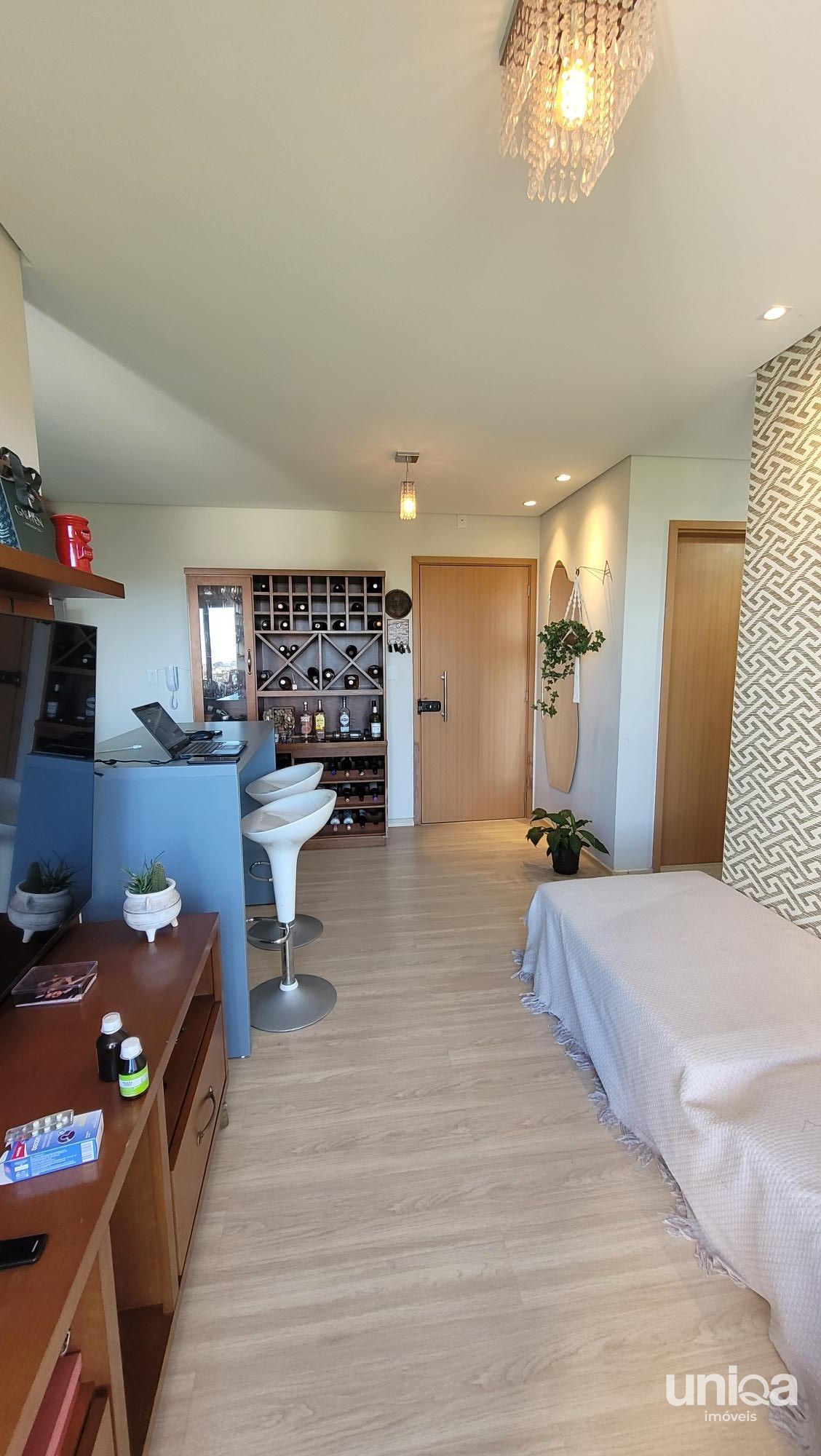 Apartamento 02 Dormitórios Semi-mobiliado para venda em camobi ed Vila di Fiori
