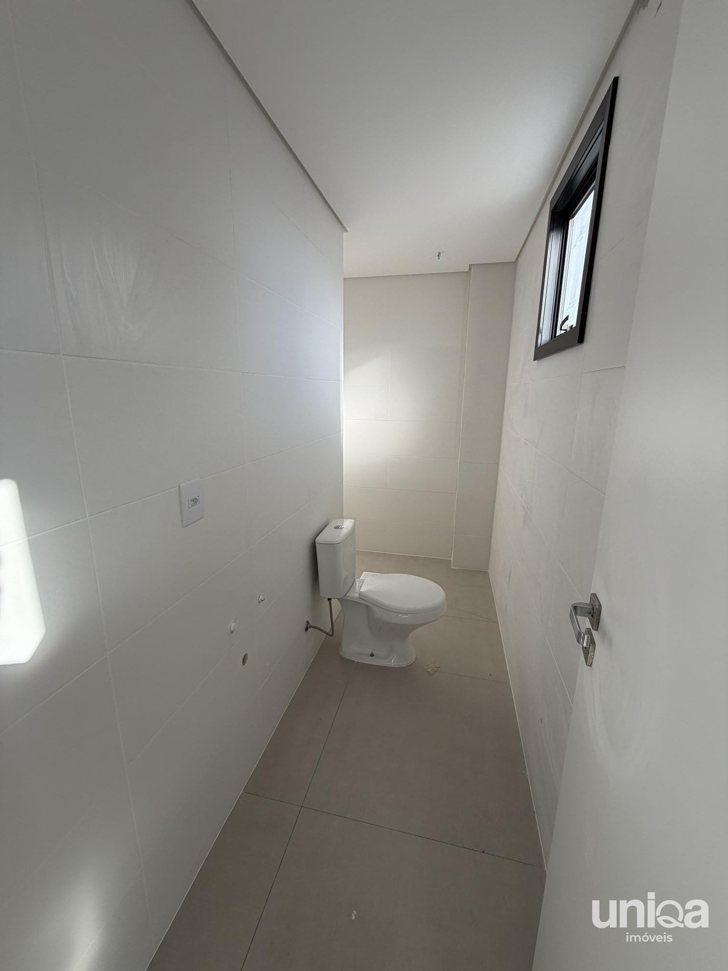 Casa nova 03 dorm piscina lareira para venda no Parque Santa Lúcia em Camobi