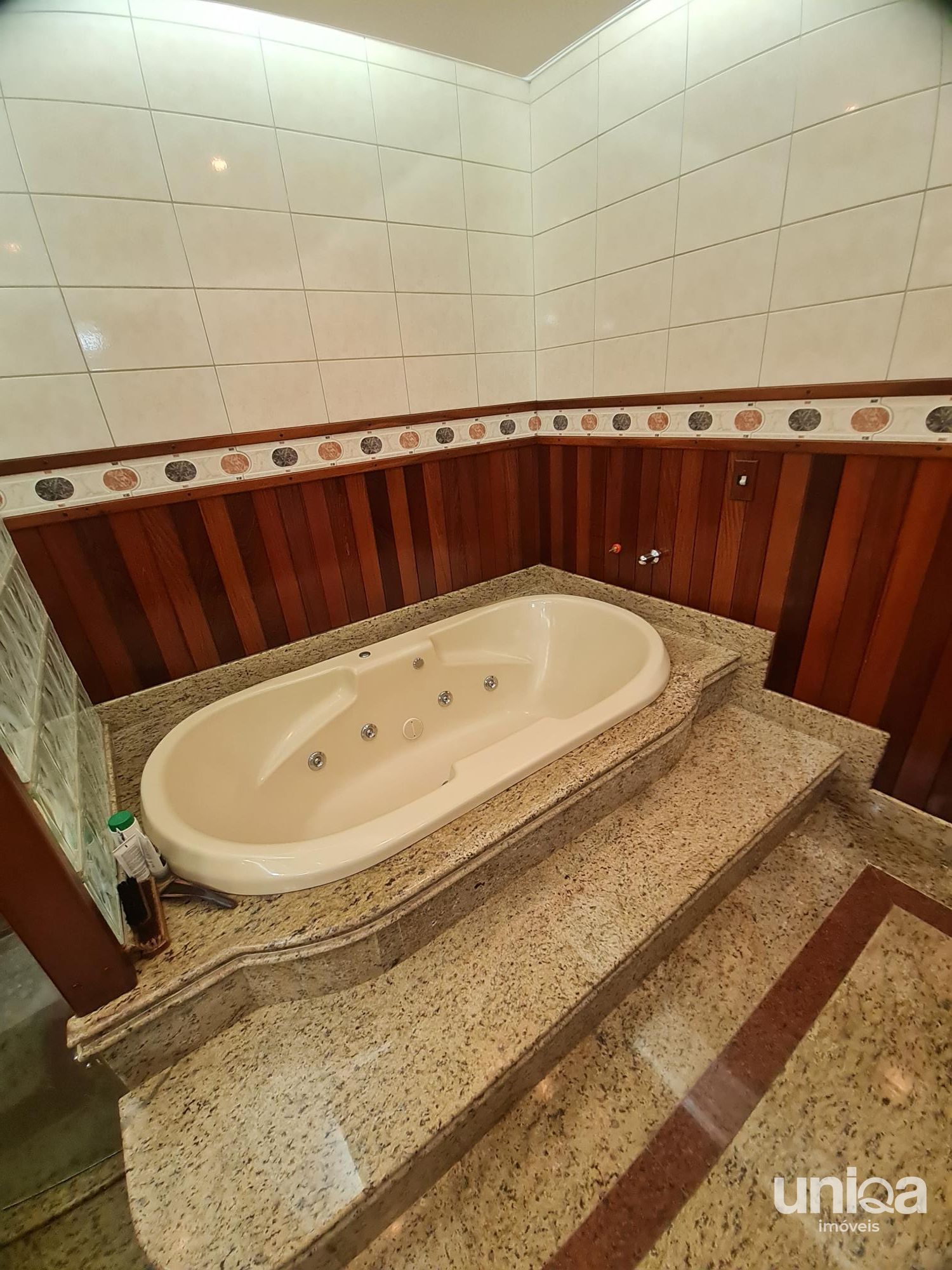Casa térrea para venda 04 dormitórios 354m2 no bairro Nossa Senhora de Lourdes