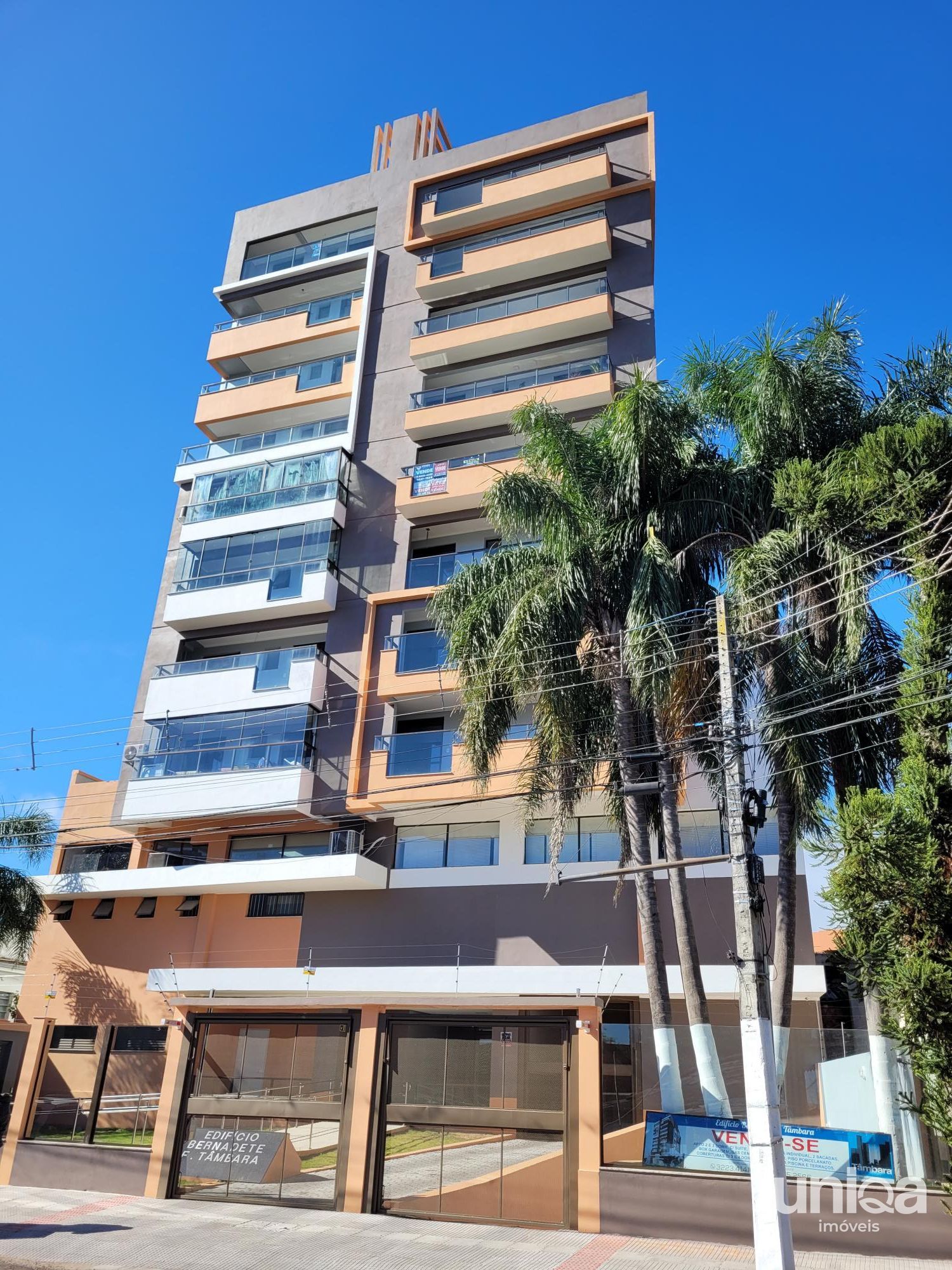 Apto para venda em Santa Maria 2 Dorm 2 garagens Elevador Ed Bernadete Tambara