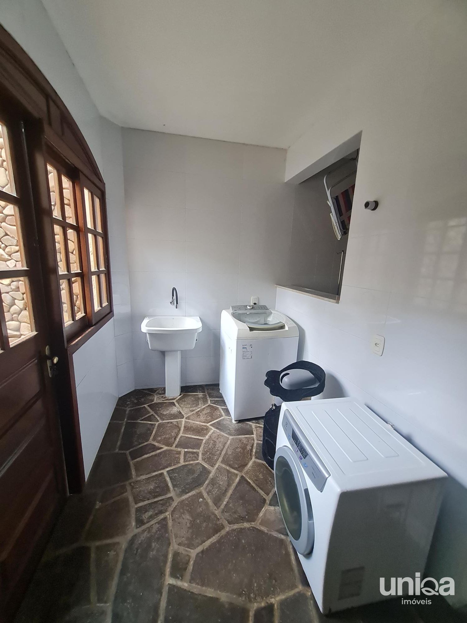 Casa 208m2 para venda no bairro camobi em Santa Maria RS próximo UFSM