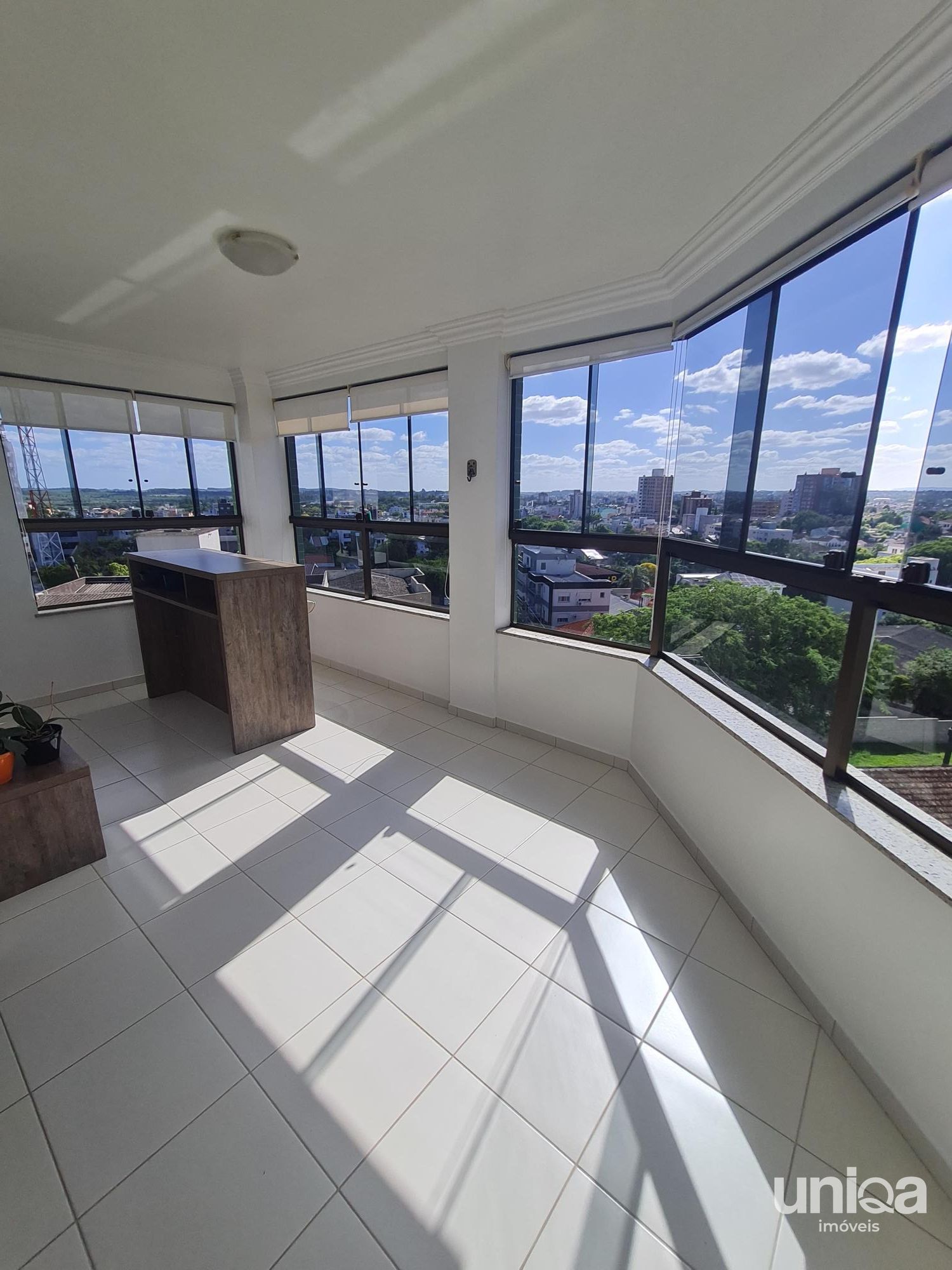 Apartamento 03 suítes alto padrão Bairro Medianeira ed Verdes Mares