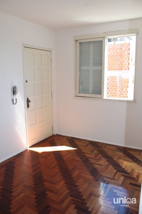 Apartamento 2 dormitórios garagem fechada - ed Imembui